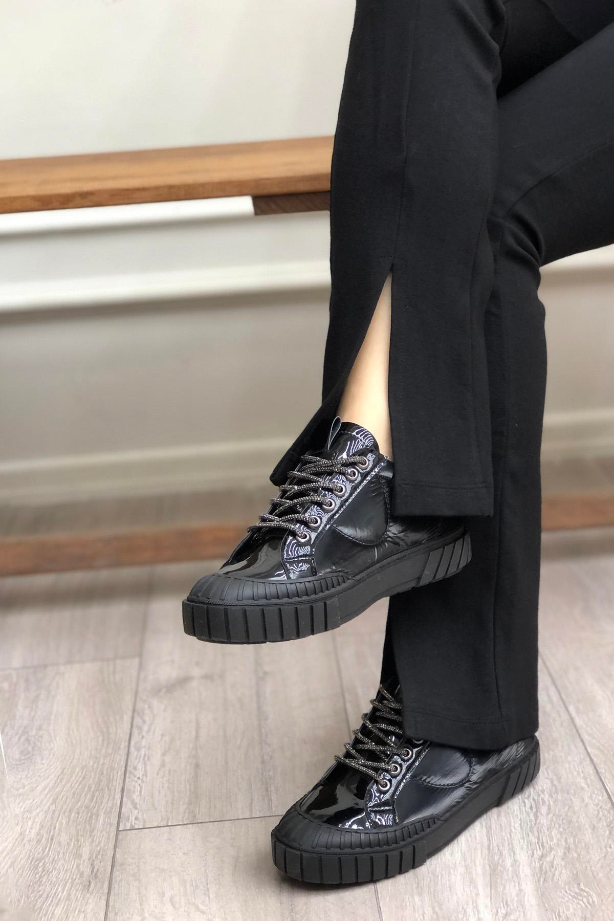 My Bella RSS-300 Paraşüt Taşlı Bağcıklı Kadın Ayakkabı Siyah