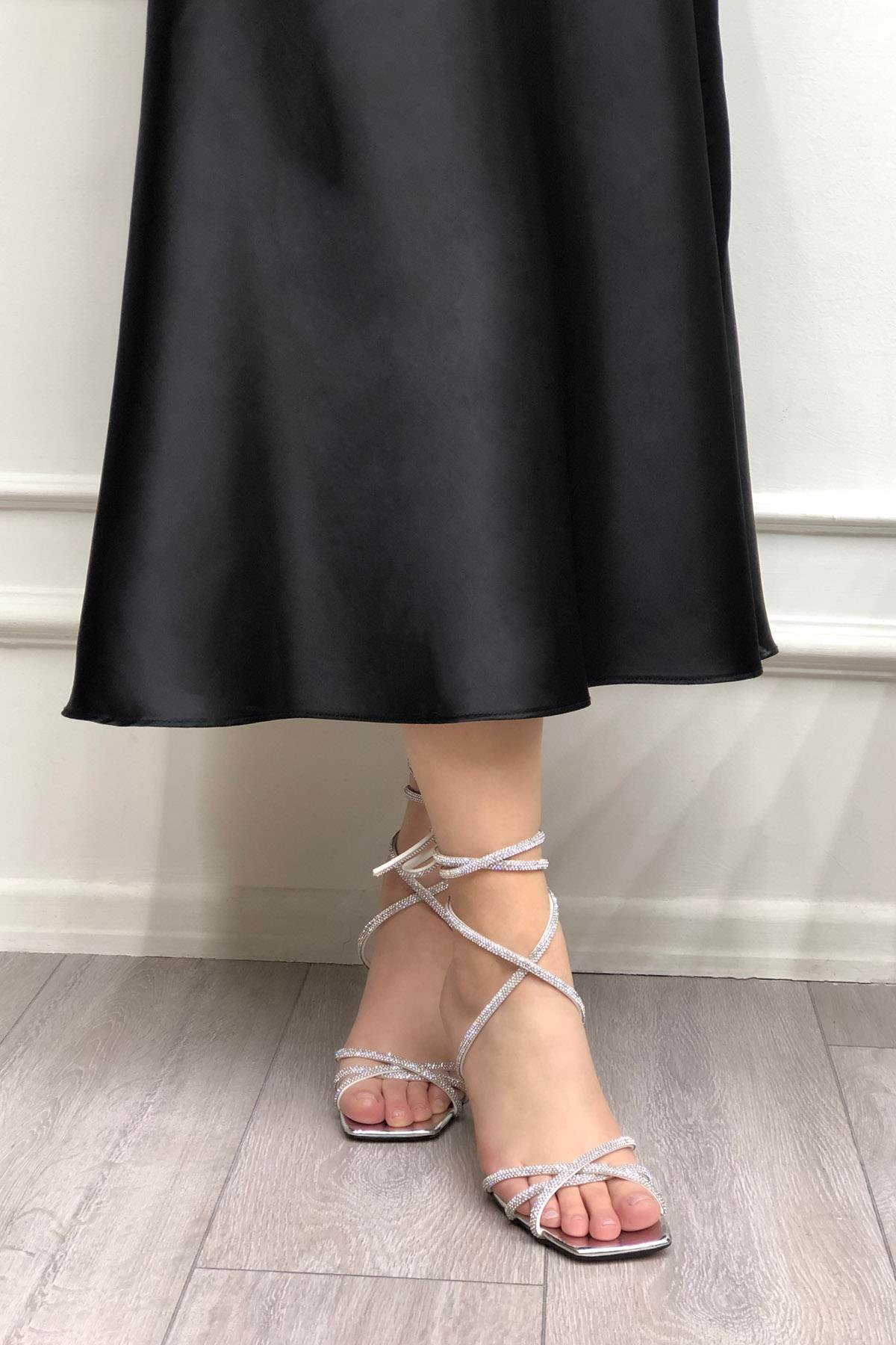 My Bella SH-BLK13 Taşlı Kadın Sandalet Gümüş Ayna