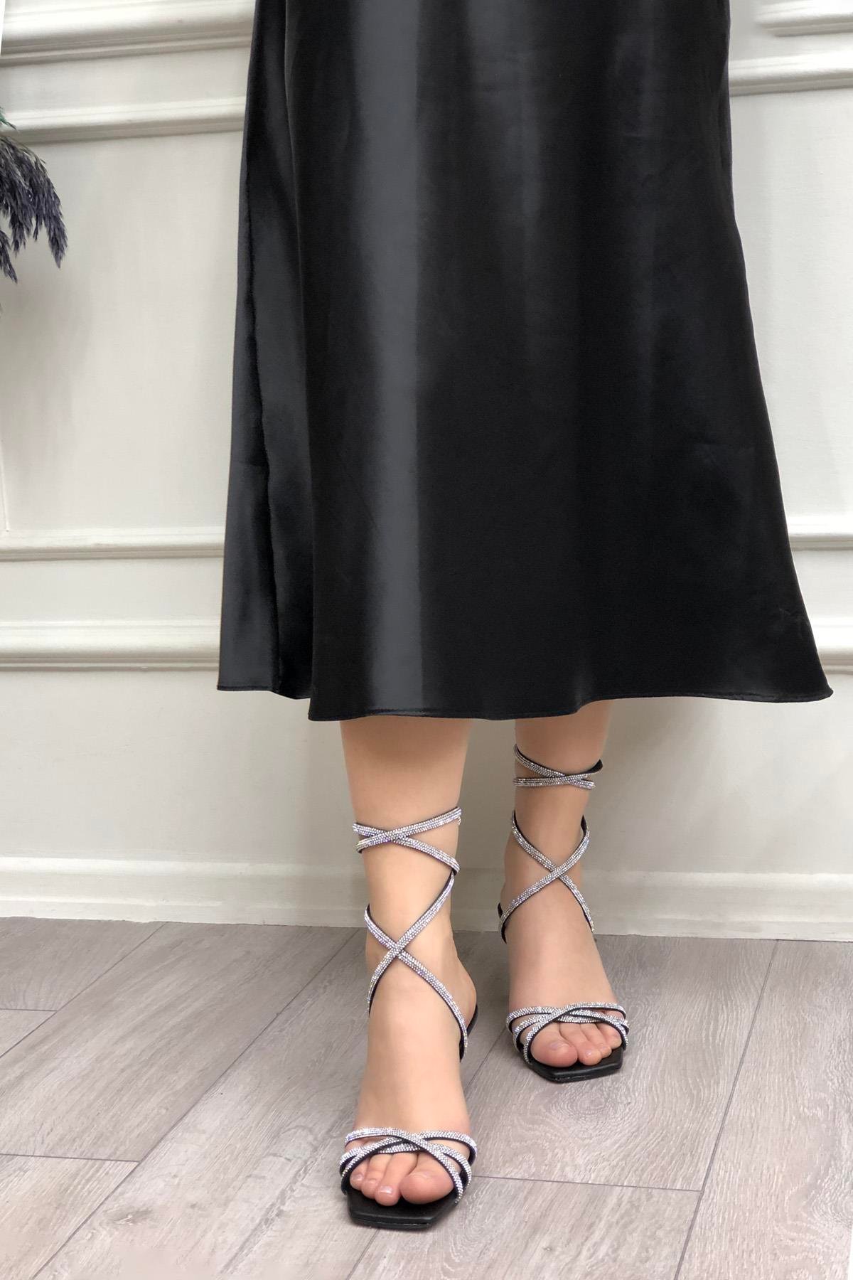 My Bella SH-BLK13 Taşlı Kadın Sandalet Siyah