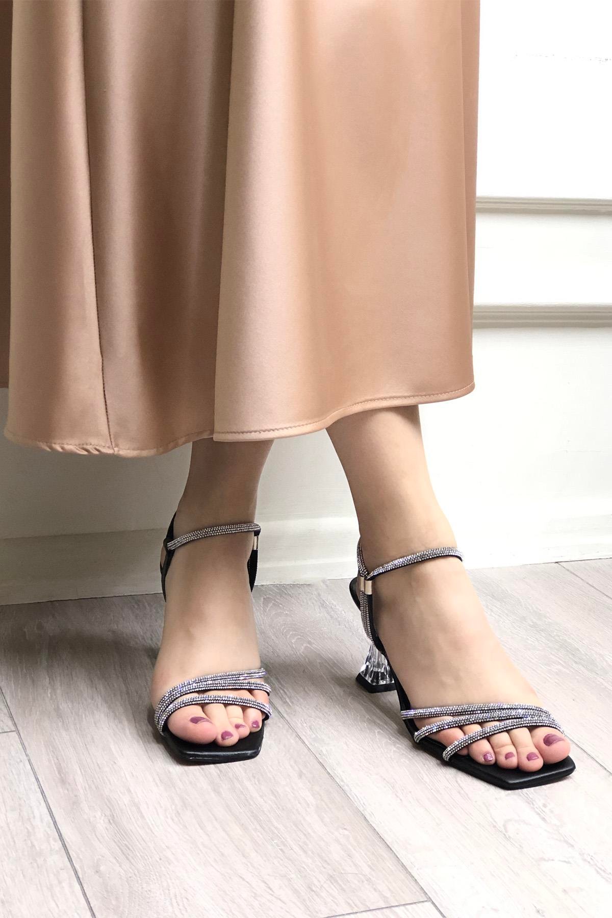 My Bella SH-TD Taşlı Kadın Sandalet Siyah