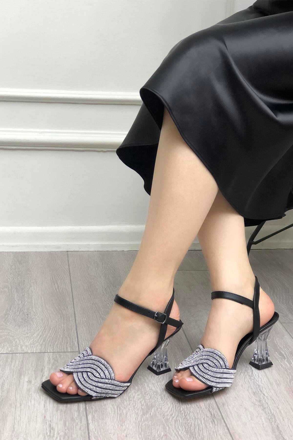 My Bella SH-Twist Taşlı Kadın Sandalet Siyah