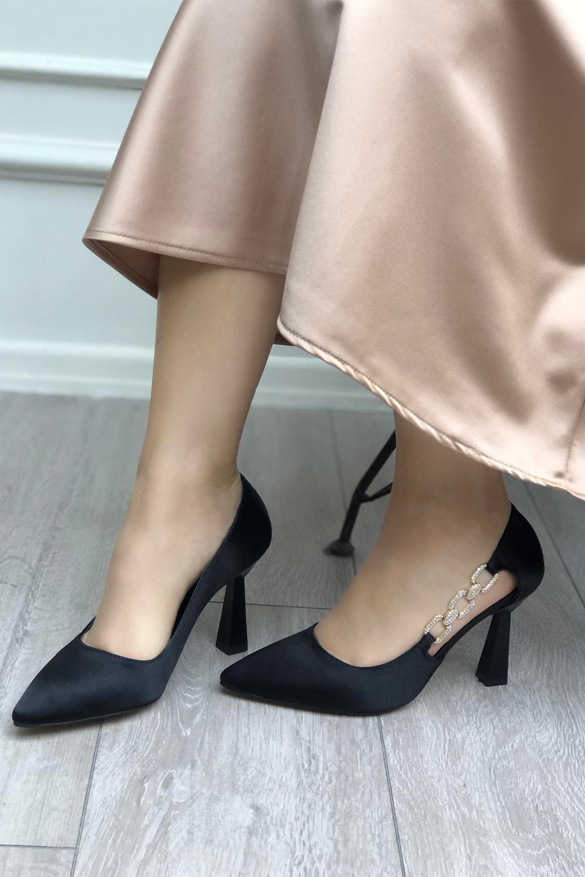 My Bella SP-610 Yandan Zincirli Kumaş Kadın Ayakkakbı Siyah