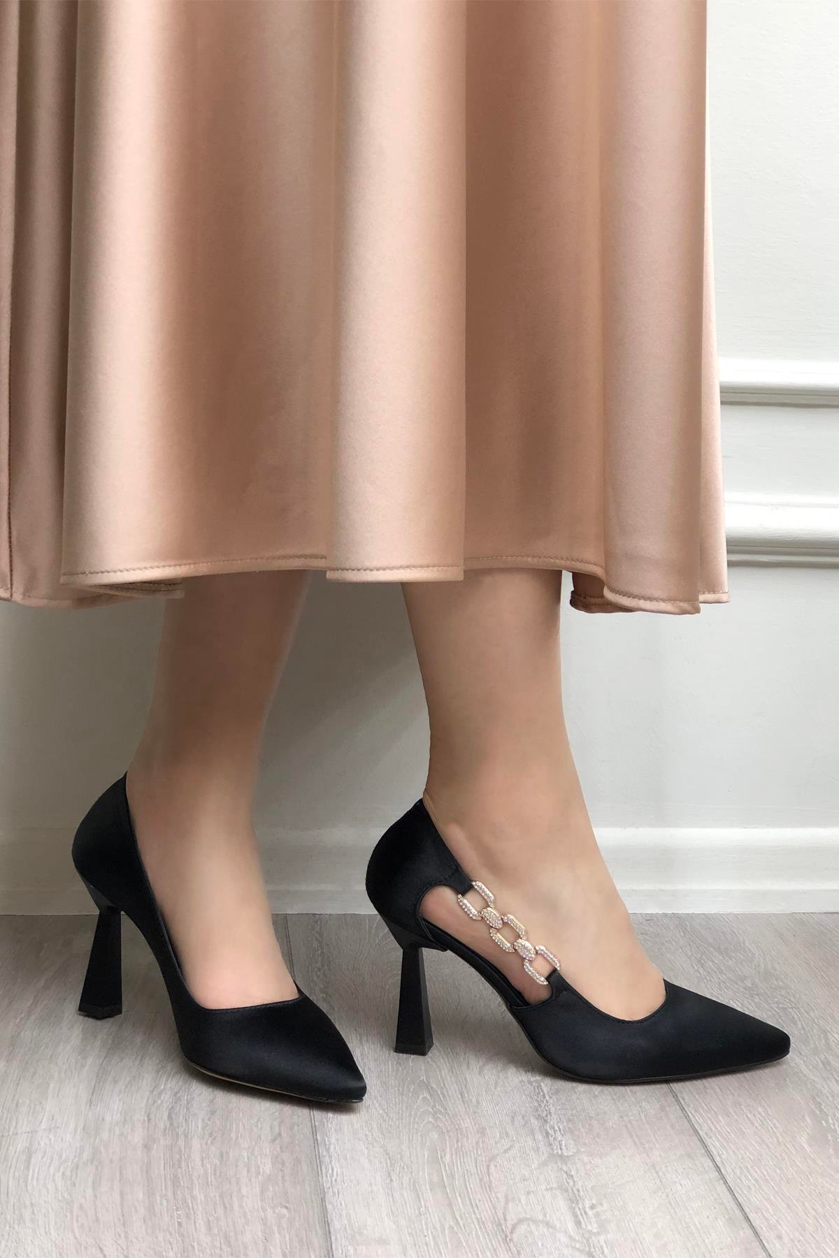 My Bella SP-610 Yandan Zincirli Kumaş Kadın Ayakkakbı Siyah