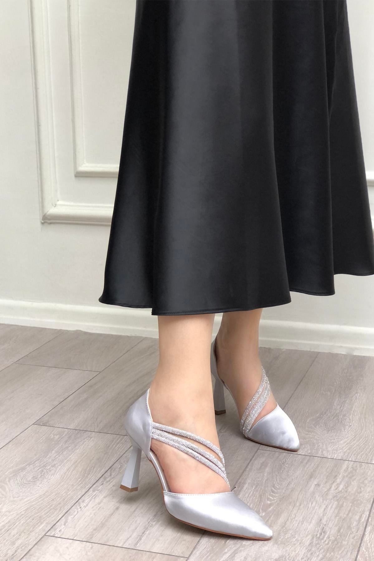 My Bella SP-818 Bilekten Taşlı Kadın Stiletto Gümüş Saten