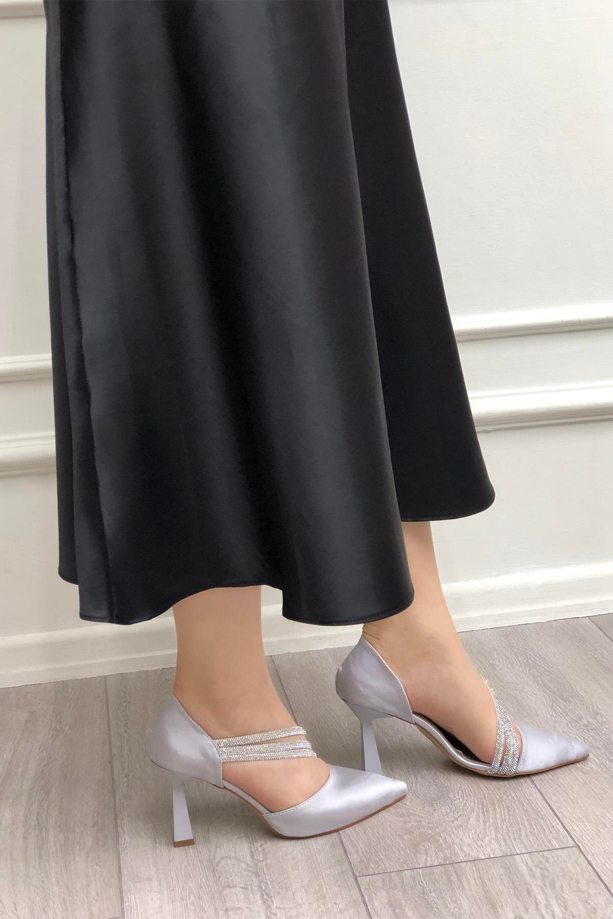 My Bella SP-818 Bilekten Taşlı Kadın Stiletto Gümüş Saten