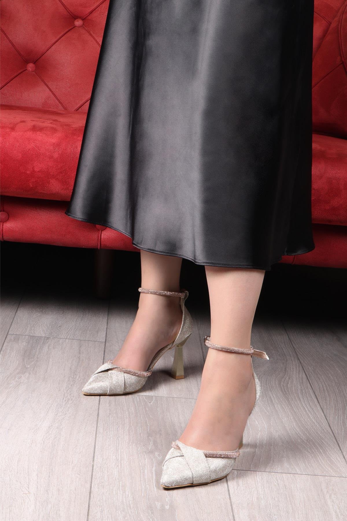 My Bella SP-822 Taşlı Topuklu Kadın Ayakkakbı Altın Taşlı