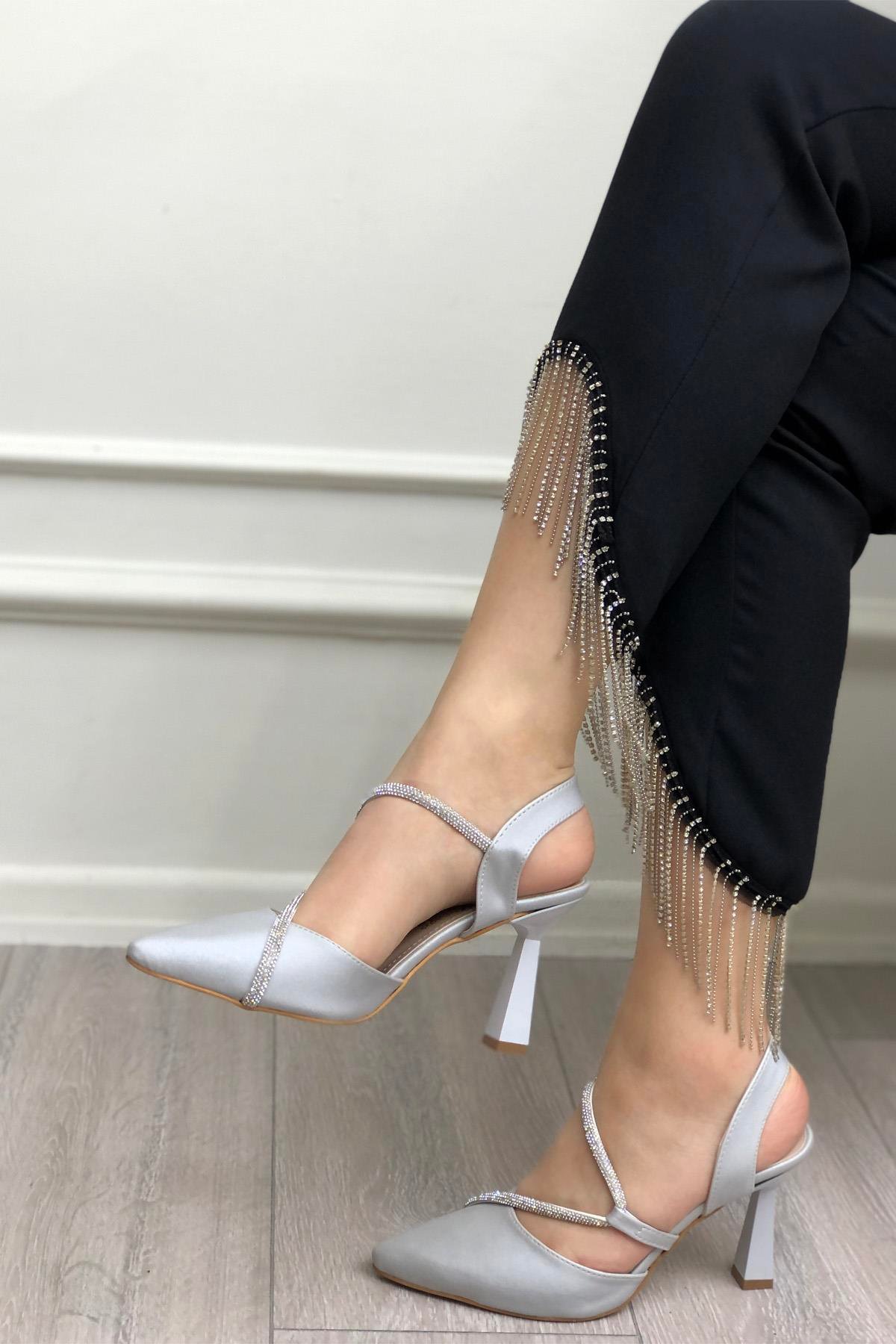 My Bella SP-826 Saten Kadeh Topuk Kadın Ayakkakbı Gümüş Saten