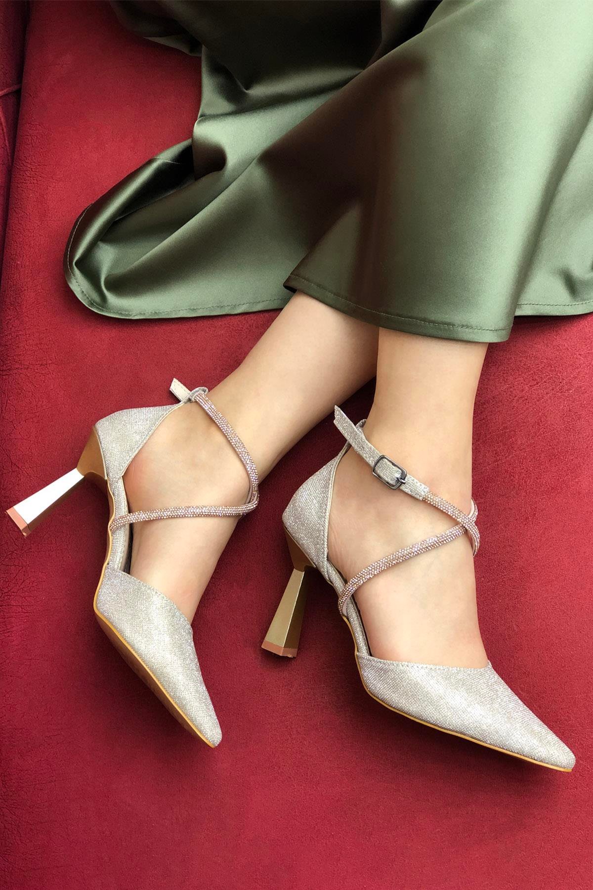 My Bella SP-828 Taşlı Kadeh Topuk Kadın Ayakkakbı Altın Duvar