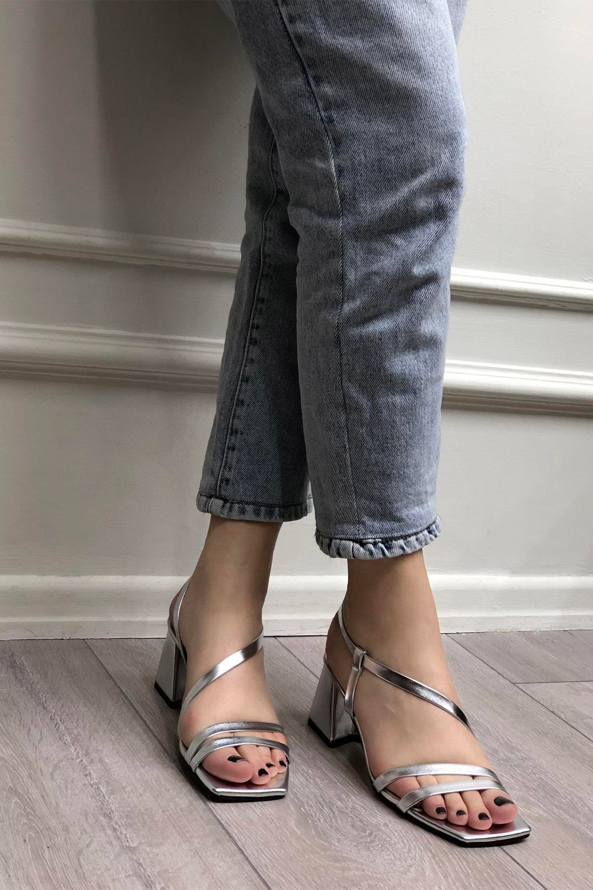 My Bella STY-498 Kadın Terlik Gümüş