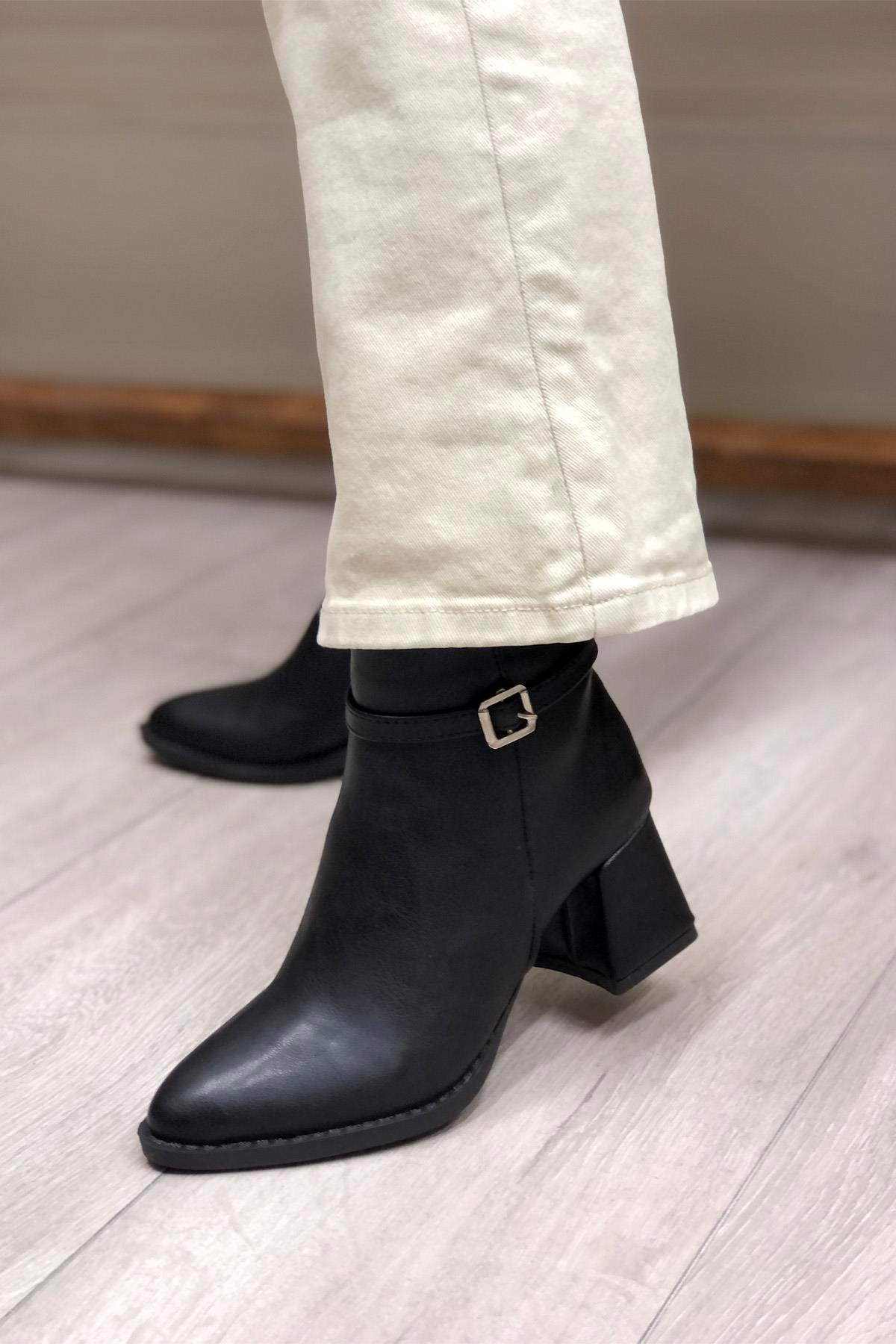 MY BELLA TU-102-2 Sivri Burun Kadın Bot Siyah