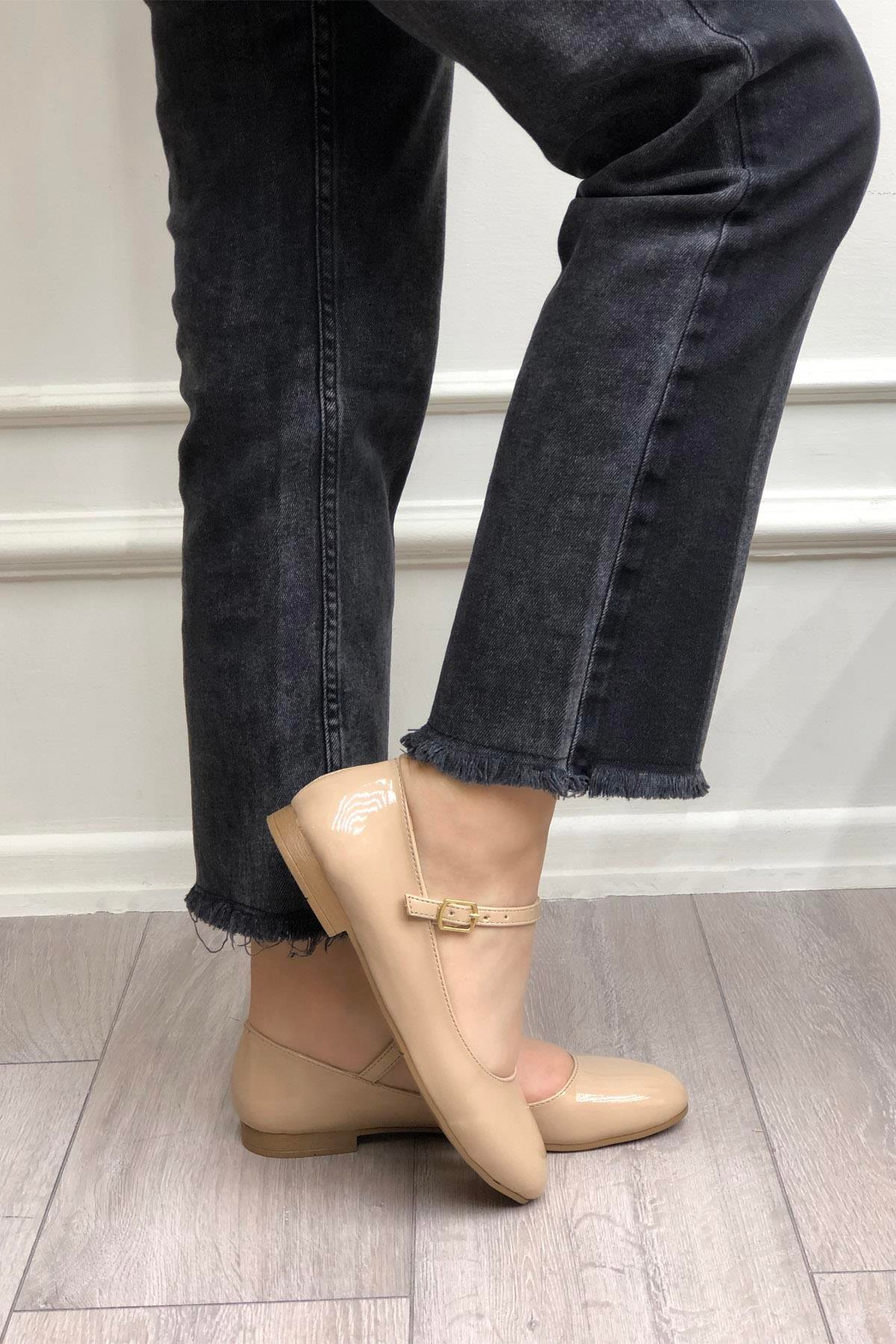 My Bella ZHD-82 Tek B Yuvarlak Kadın Ayakkabı Ten Rugan