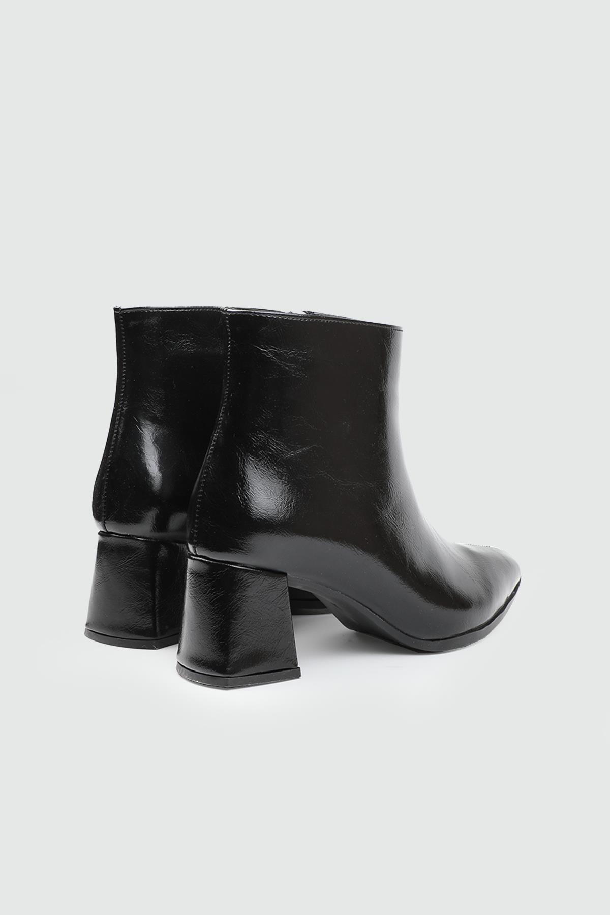 MY BELLA ZP-400 25K Sivri Burun Kadın Bot Siyah Rustik