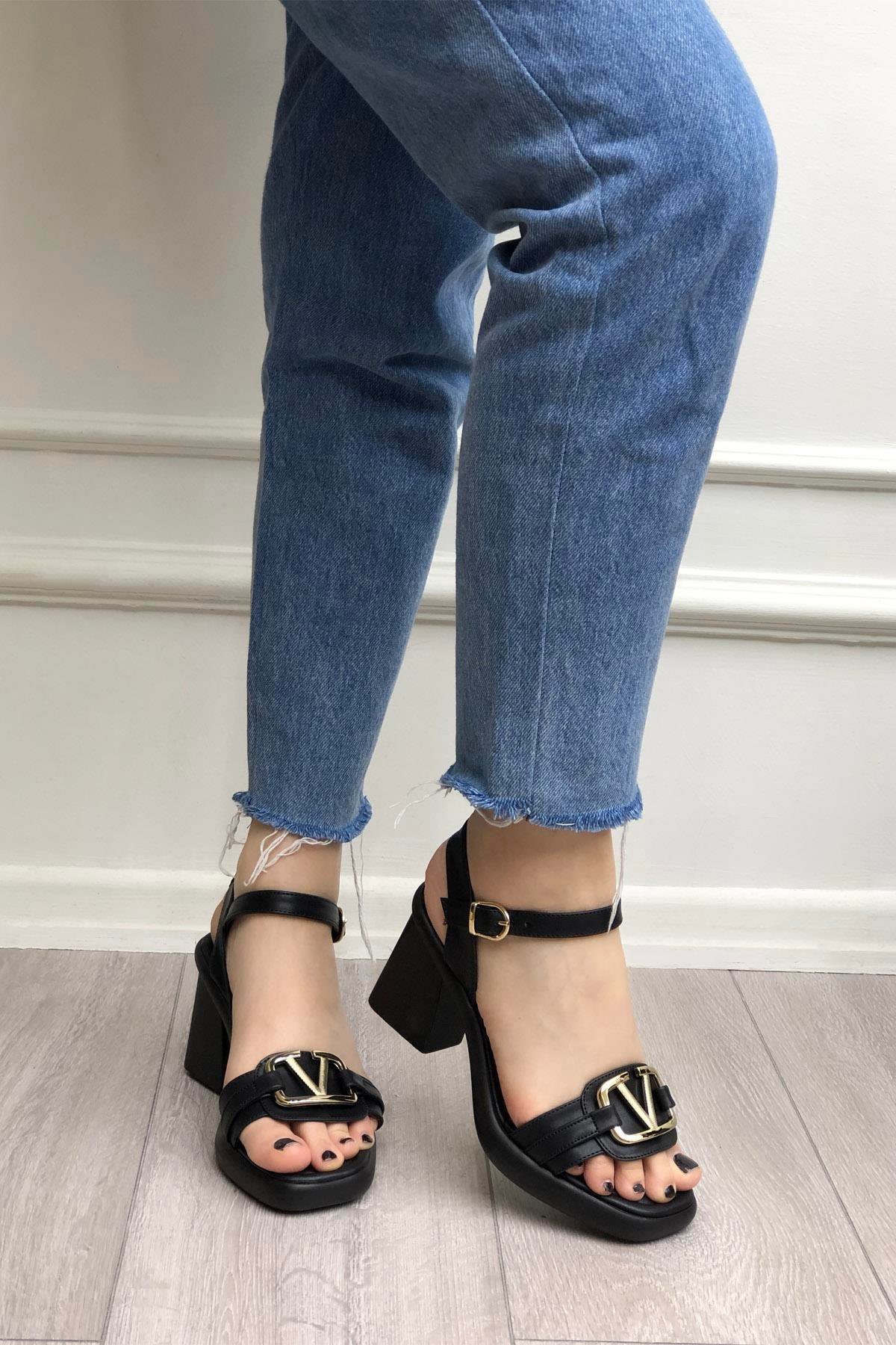 Pretty 146 Açık Burun Topuklu Kadın Ayakkabı Siyah