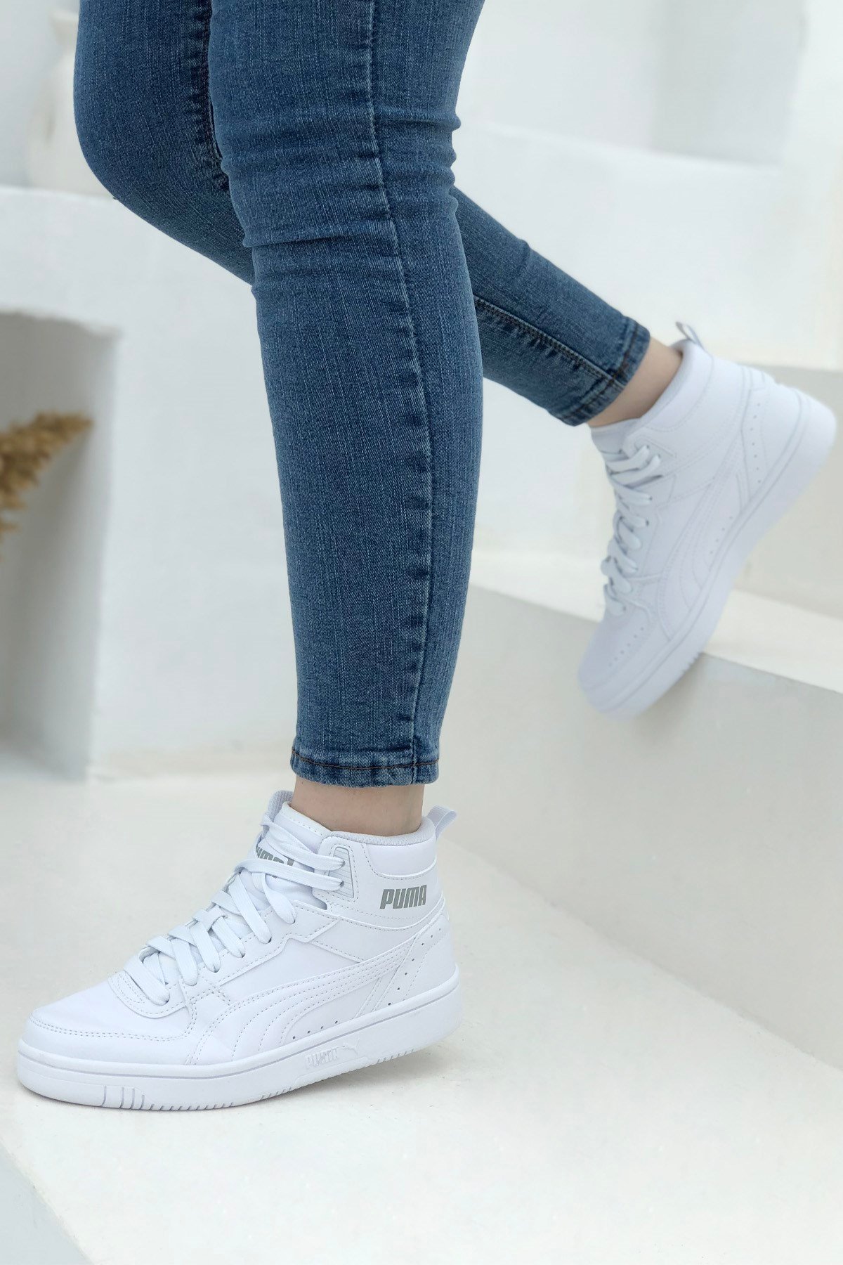 PUMA 374687-07 Rebound JOY Jr Unisex Spor Ayakkabı Beyaz