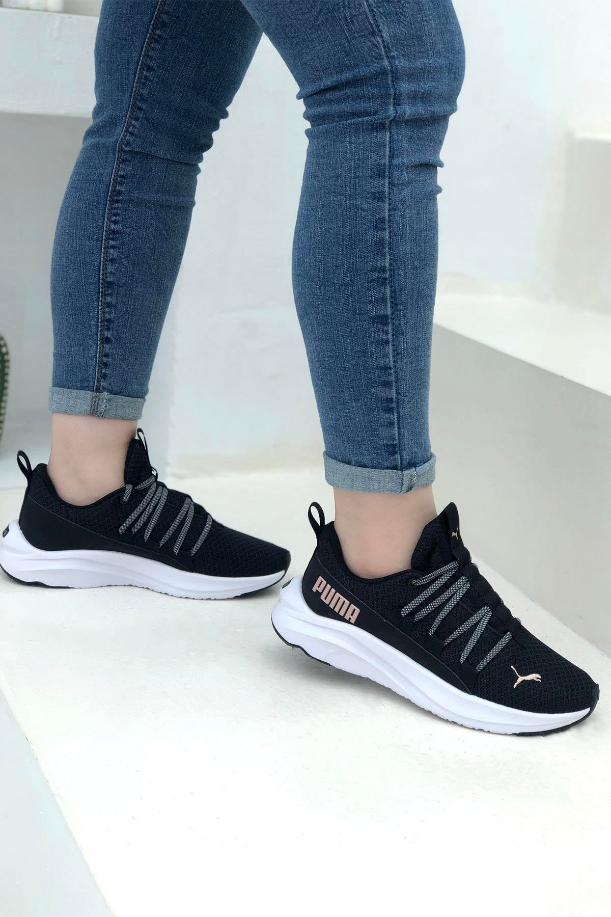 PUMA 377672-01 Softride One4all Unisex Spor Ayakkabı Siyah Pudra