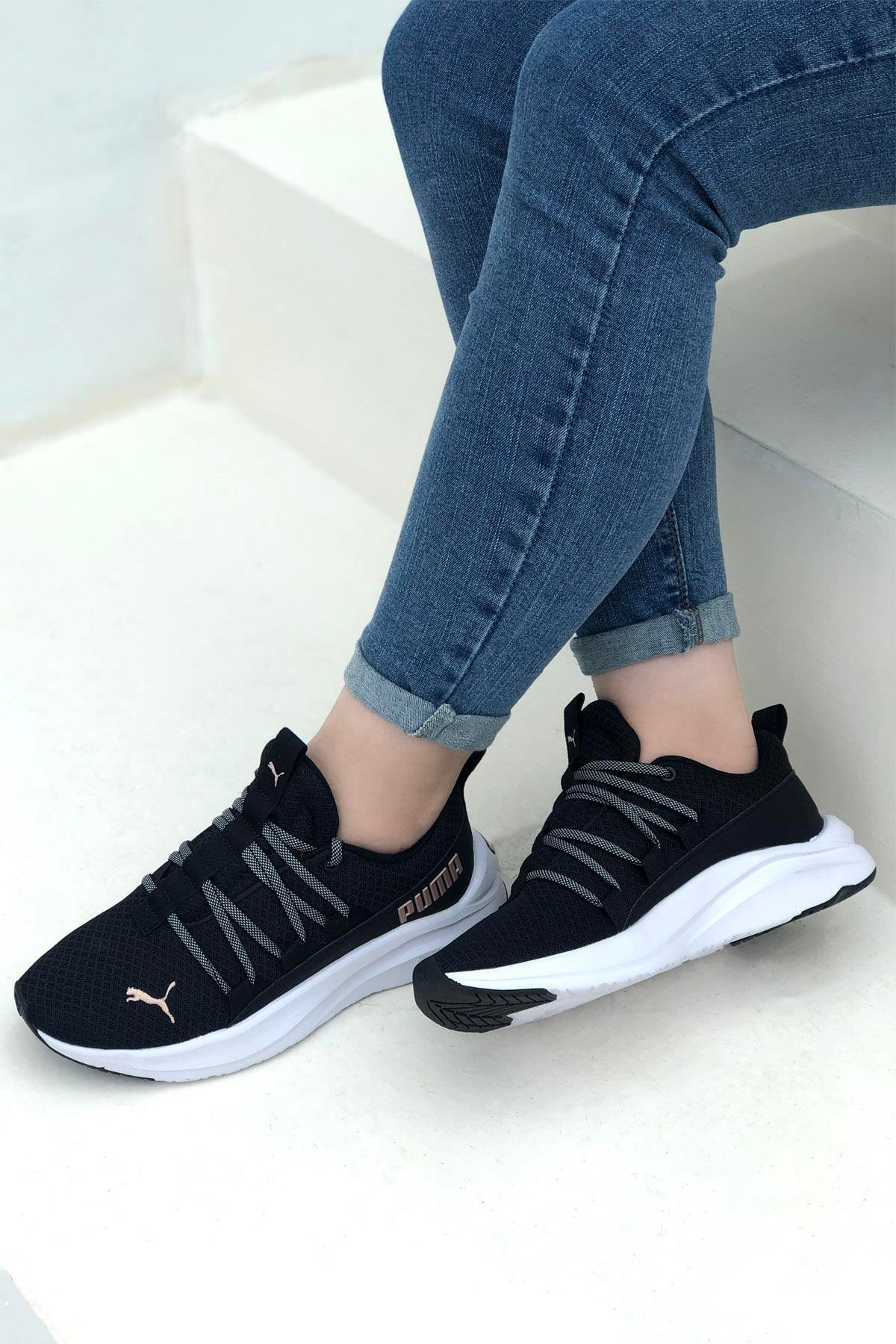 PUMA 377672-01 Softride One4all Unisex Spor Ayakkabı Siyah Pudra