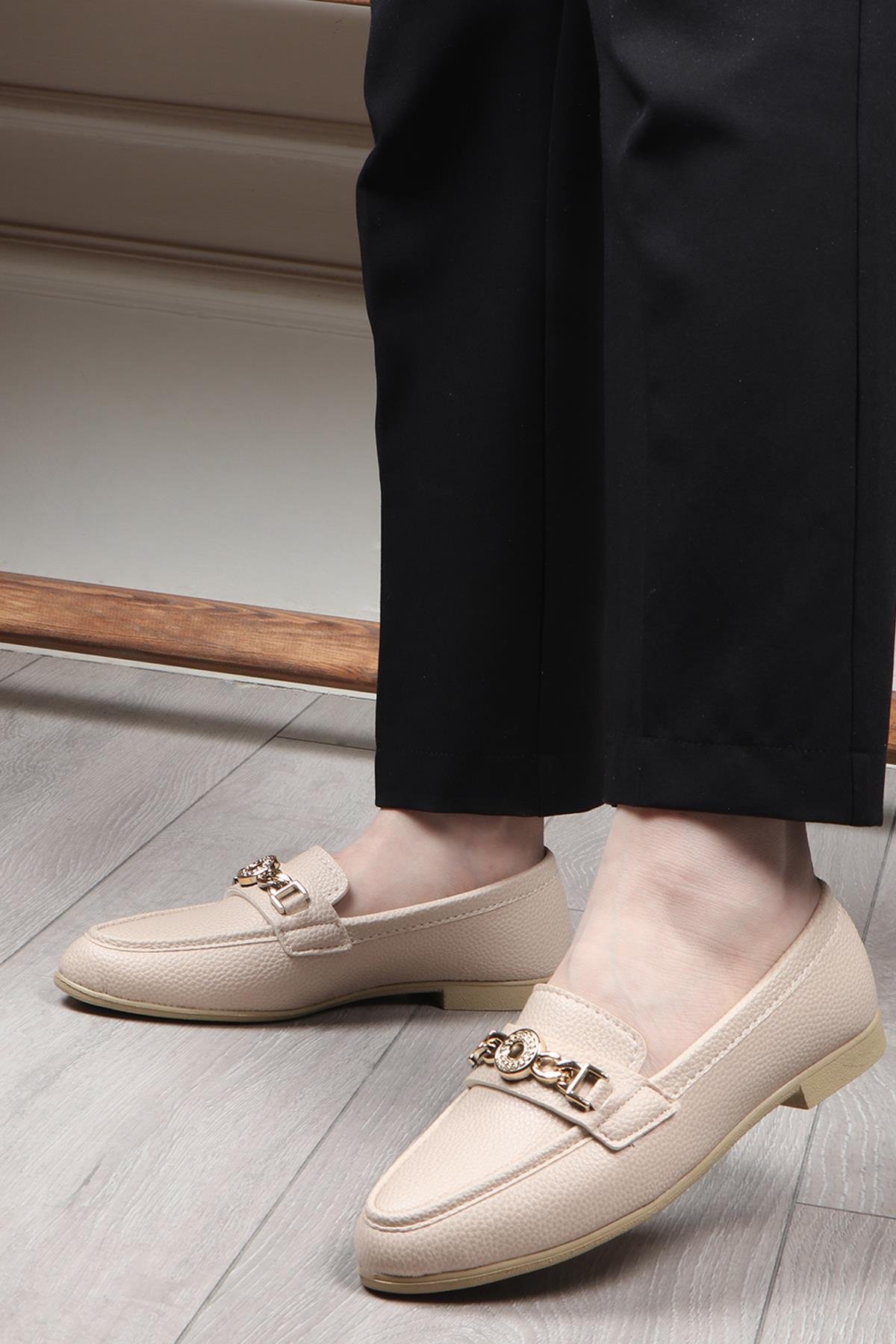 STİLO BELLO 25Y 217-1 Tokalı Kadın Babet Krem