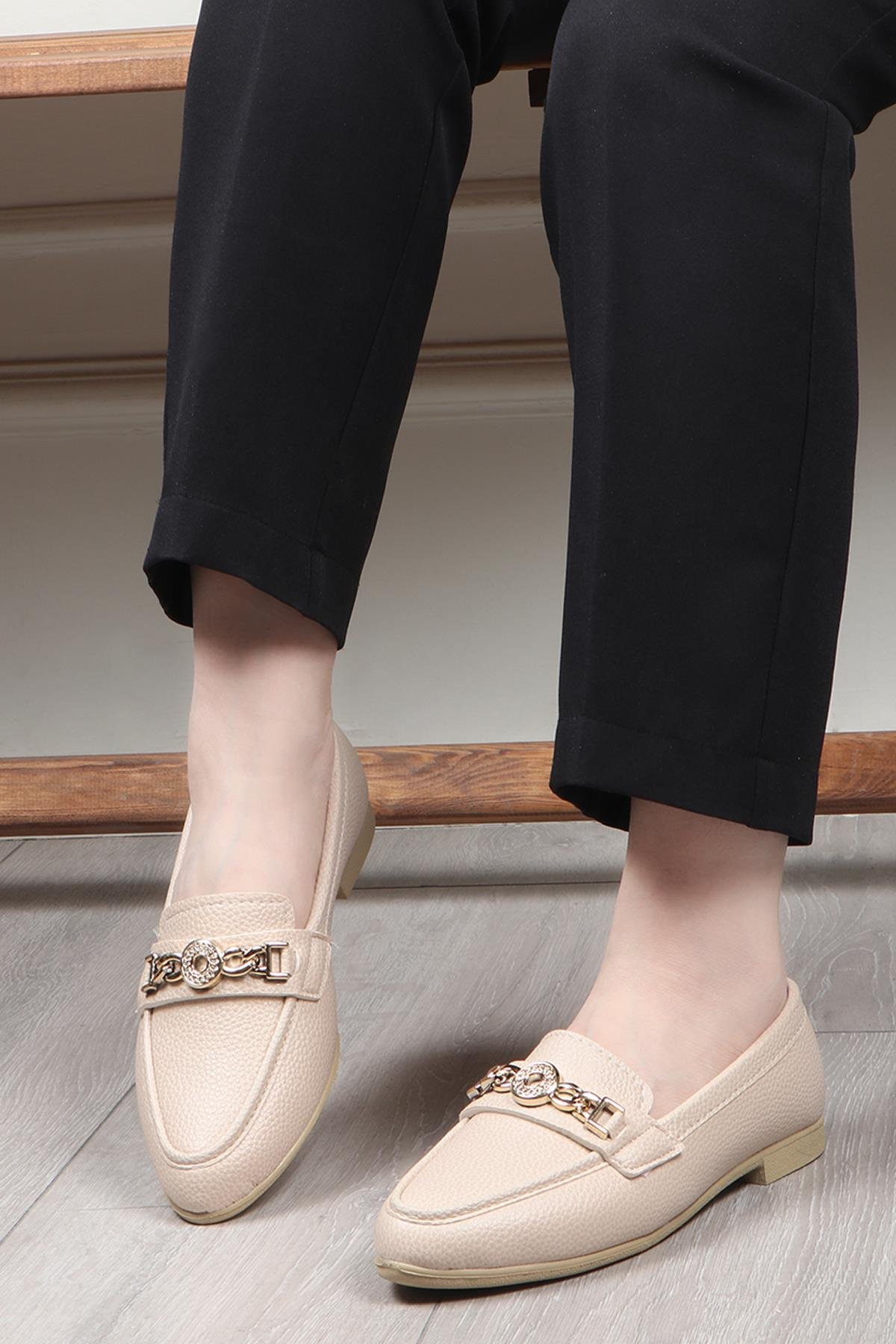 STİLO BELLO 25Y 217-1 Tokalı Kadın Babet Krem