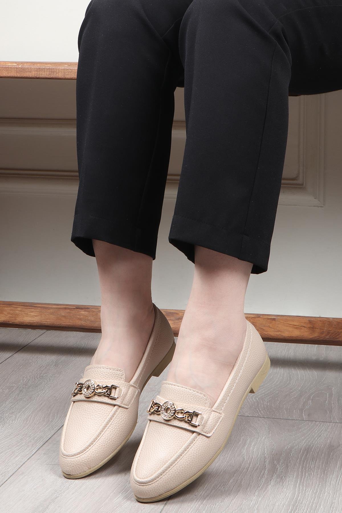 STİLO BELLO 25Y 217-1 Tokalı Kadın Babet Krem