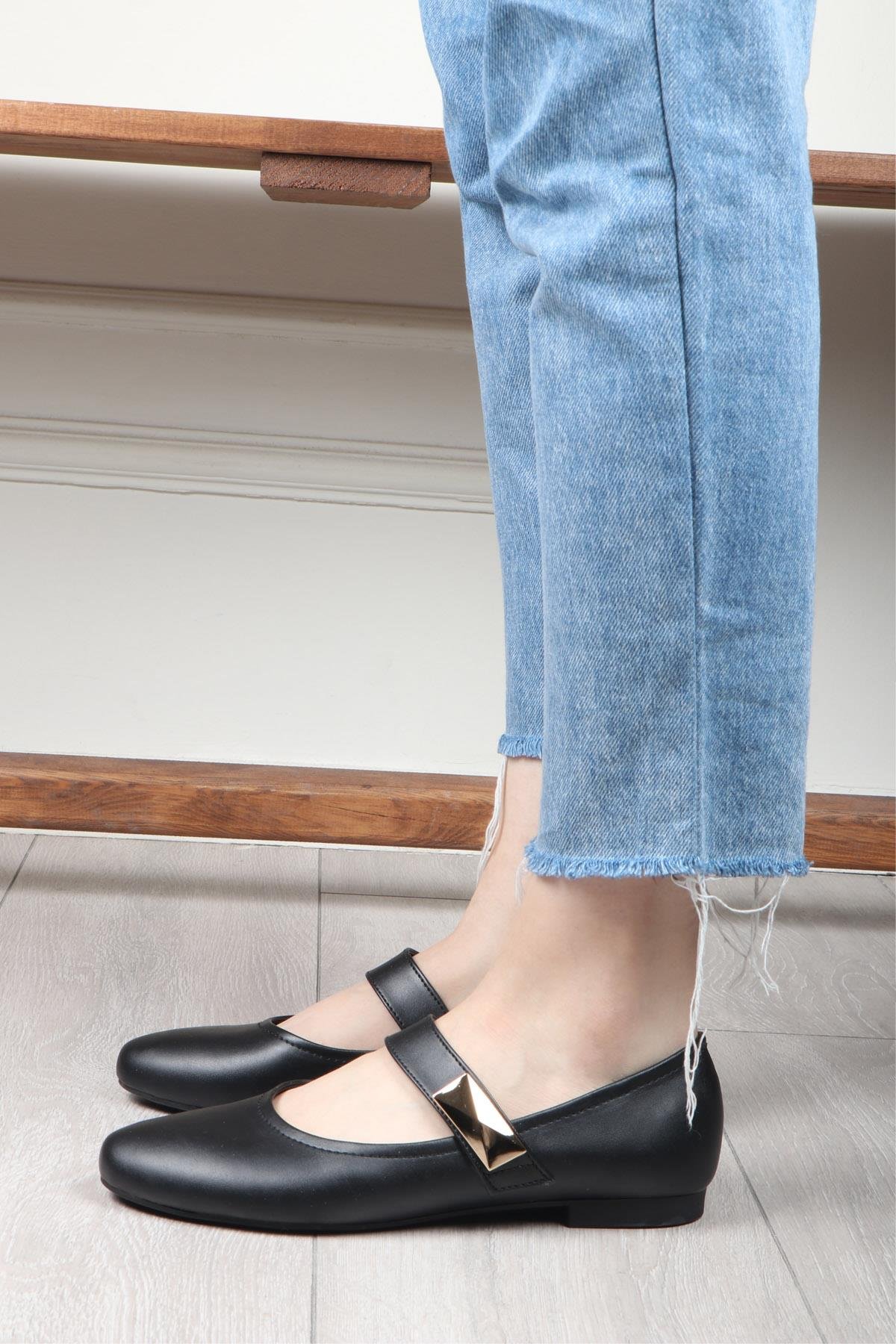 SUFİ 76 25Y Kadın Babet Siyah