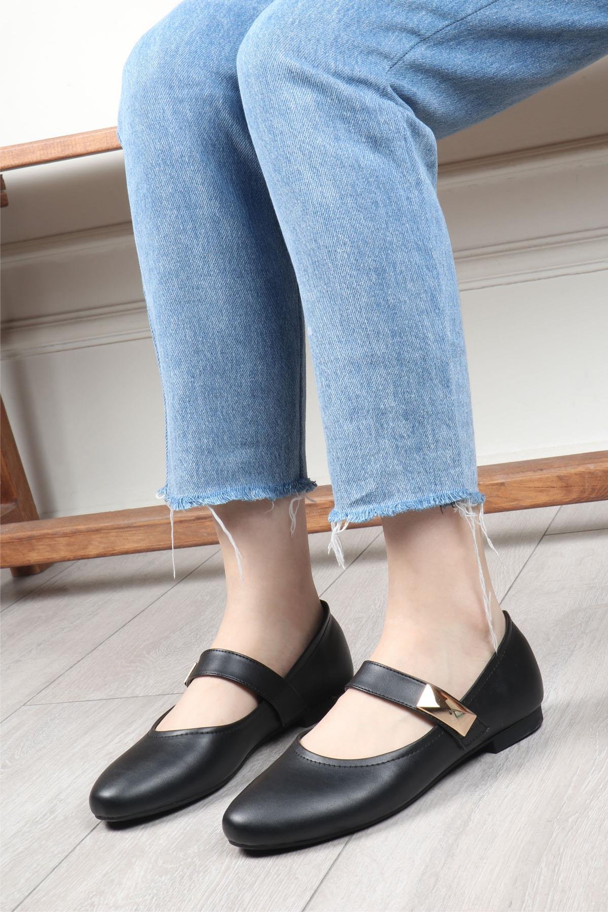 SUFİ 76 25Y Kadın Babet Siyah