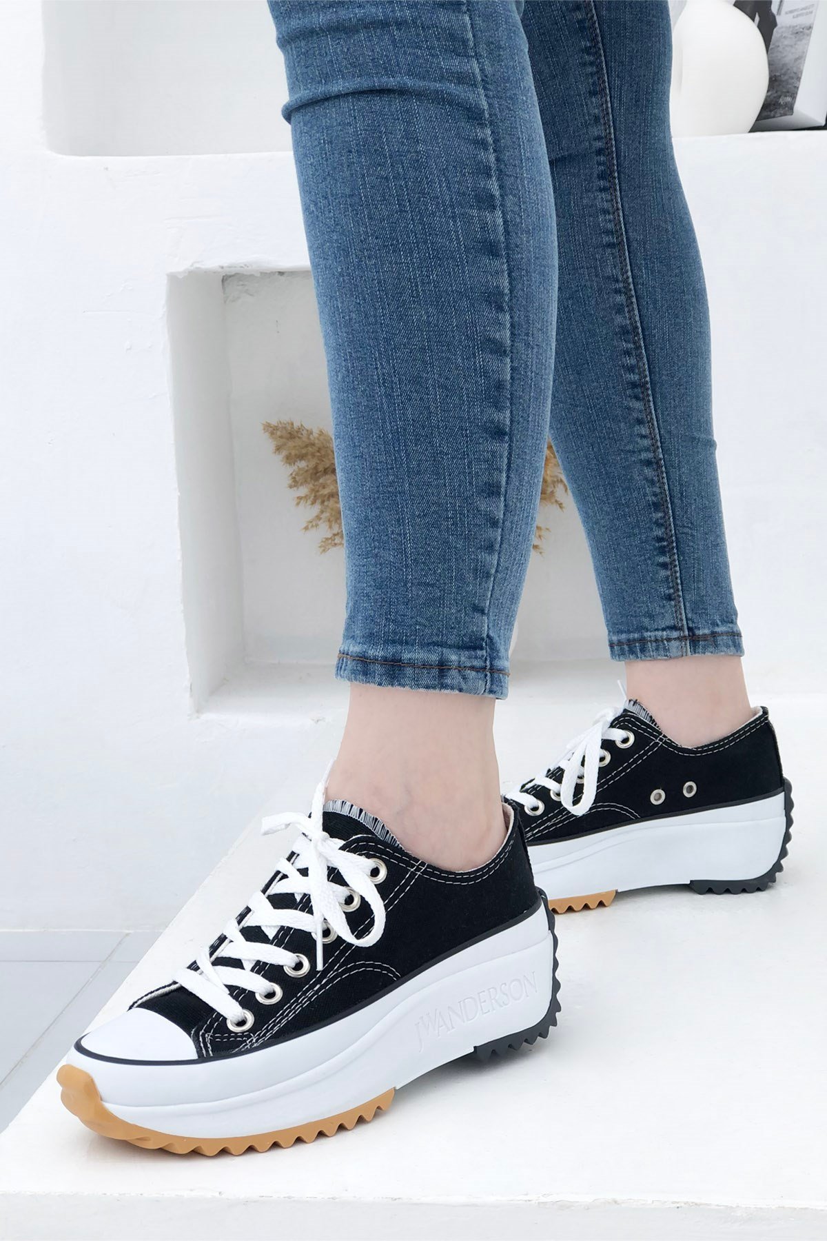 Wanderson Unisex Converse Siyah