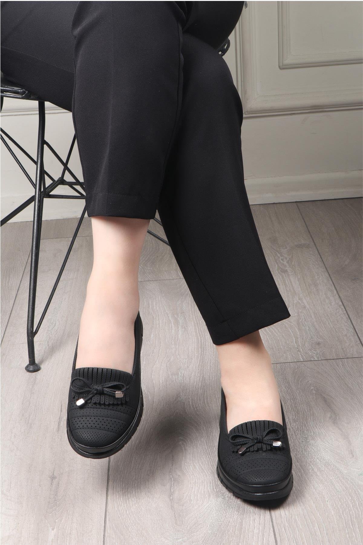 Wanetti 24-111 Poli Kadın Ayakkabı Siyah Kot