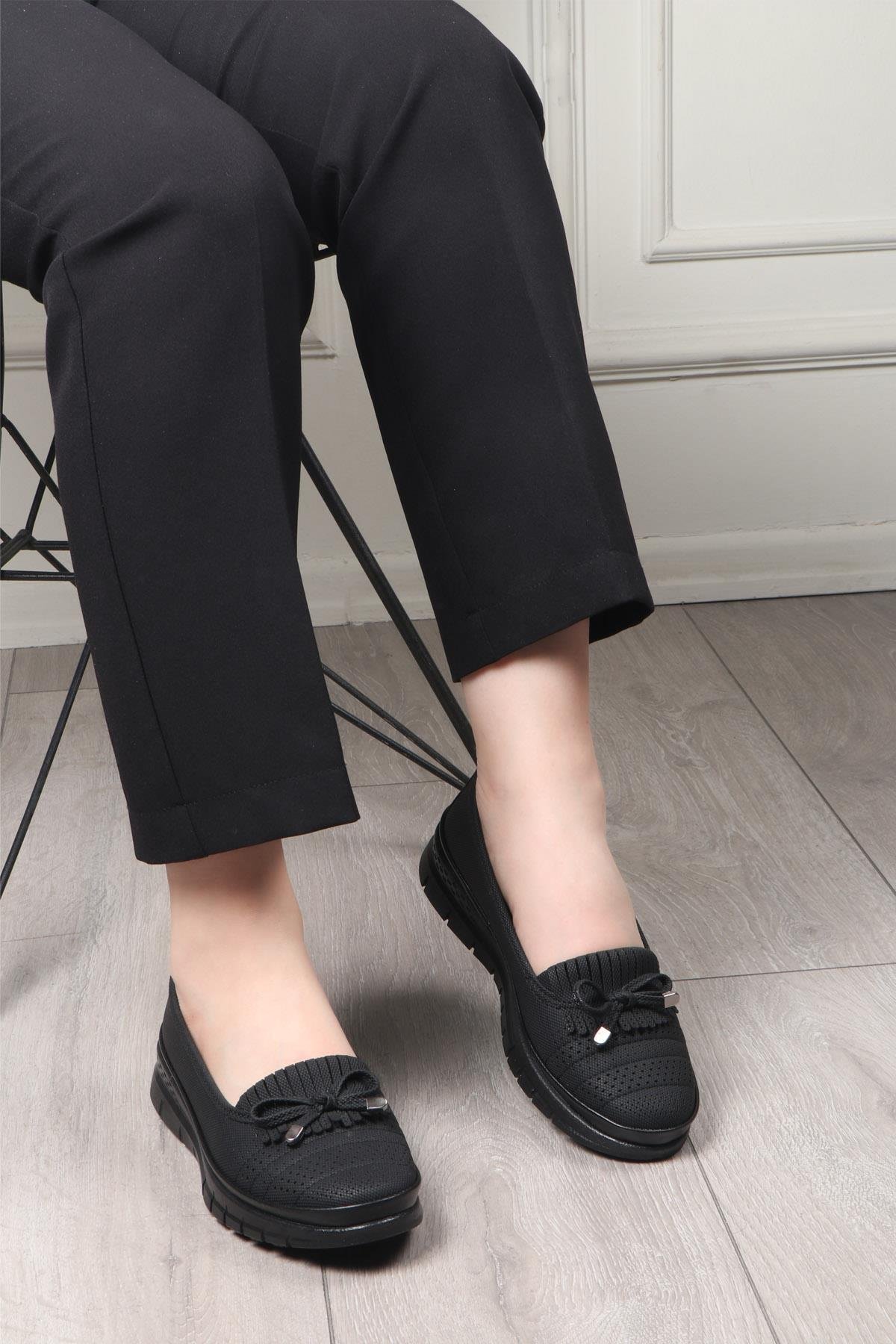 Wanetti 24-111 Poli Kadın Ayakkabı Siyah Kot