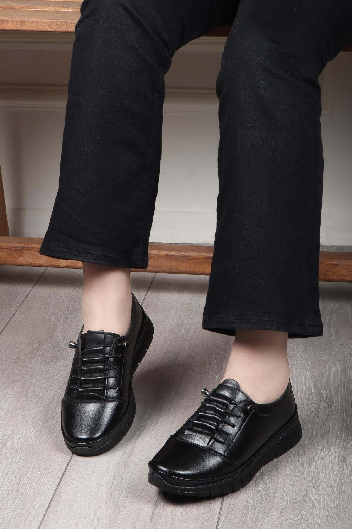 Wanetti 24-187  ATM Poli Kadın Ayakkabı Siyah