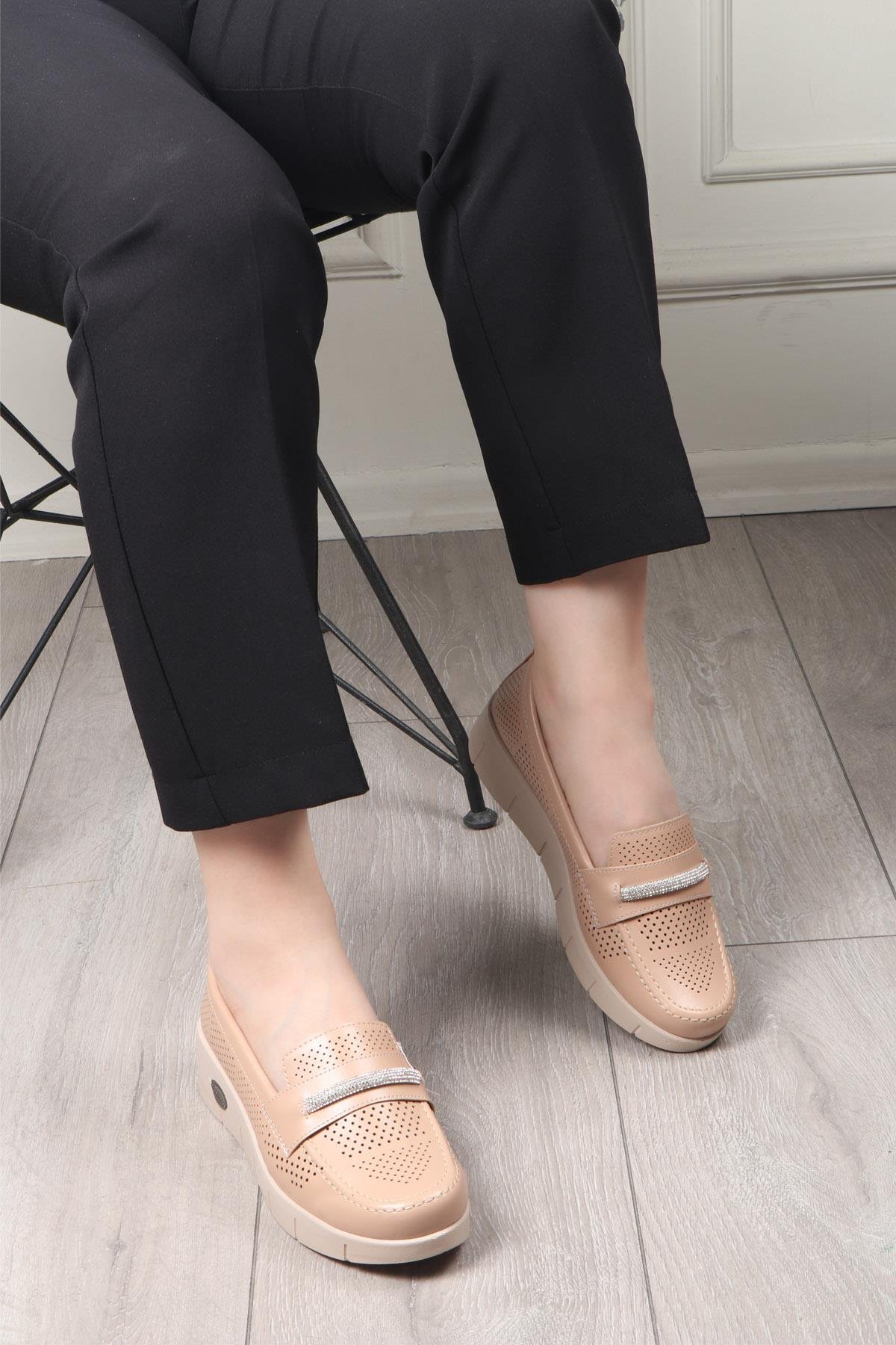 Wanetti 24-220  Poli Kadın Ayakkabı Nut Lazer