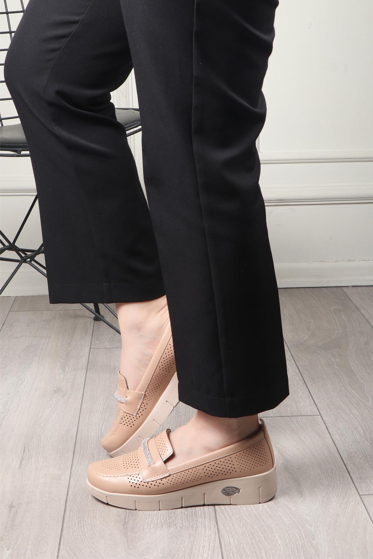 Wanetti 24-220  Poli Kadın Ayakkabı Nut Lazer