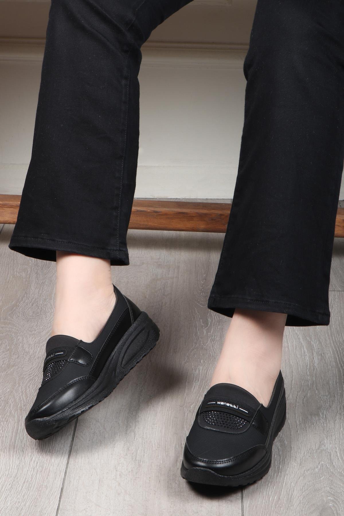 Wanetti 24-311 Taşlı Streçli Poli Kadın Babet Siyah Kot