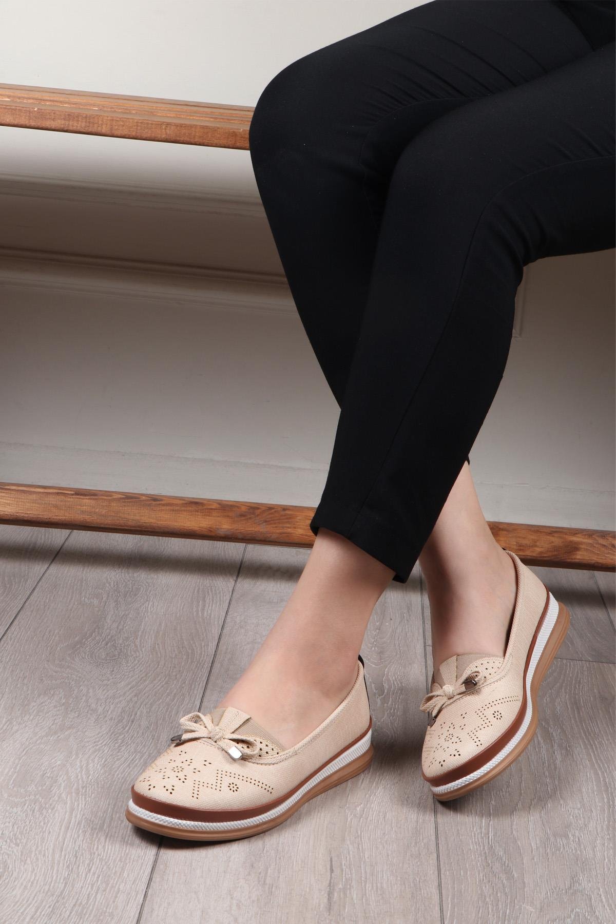 Wanetti 24-413 Termo Atom Kadın Ayakkabı Krem Kot