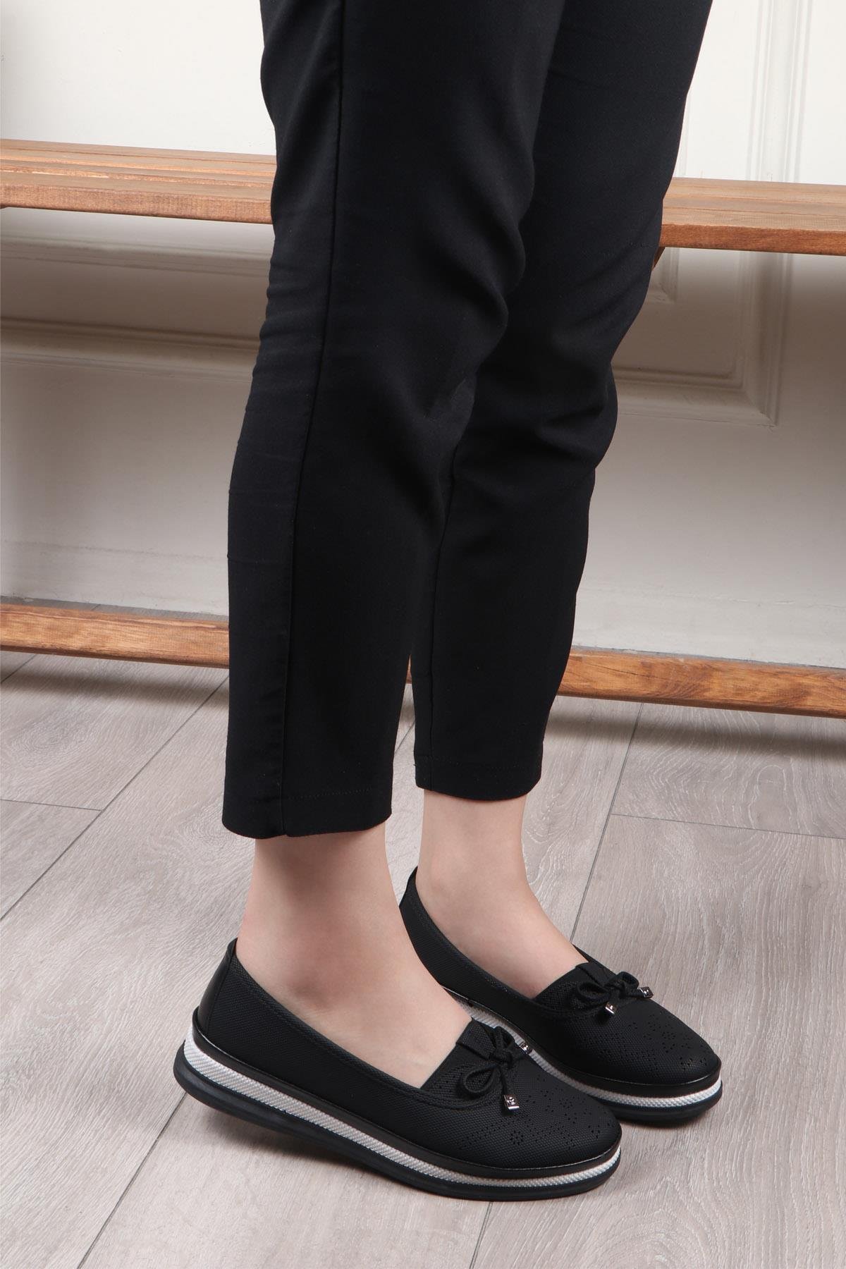 Wanetti 24-413 Termo Atom Kadın Ayakkabı Siyah Kot