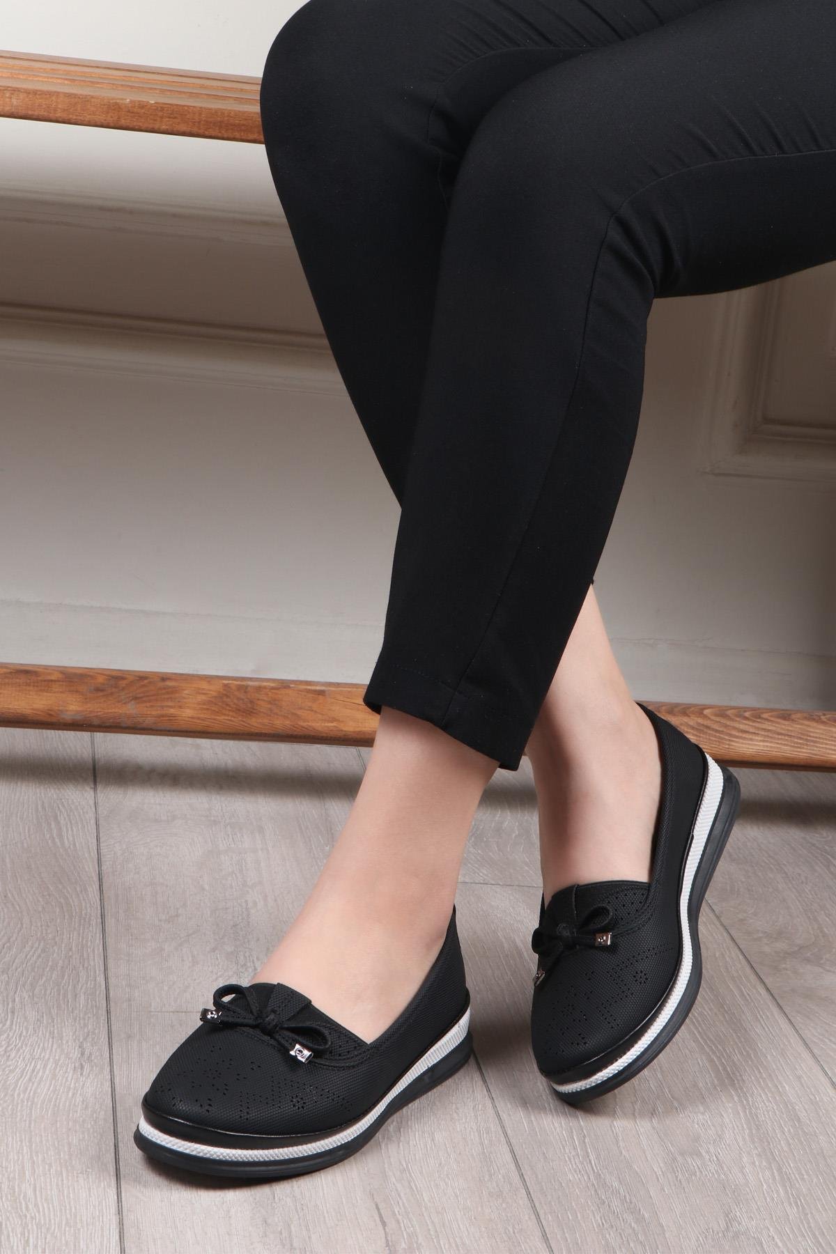 Wanetti 24-413 Termo Atom Kadın Ayakkabı Siyah Kot