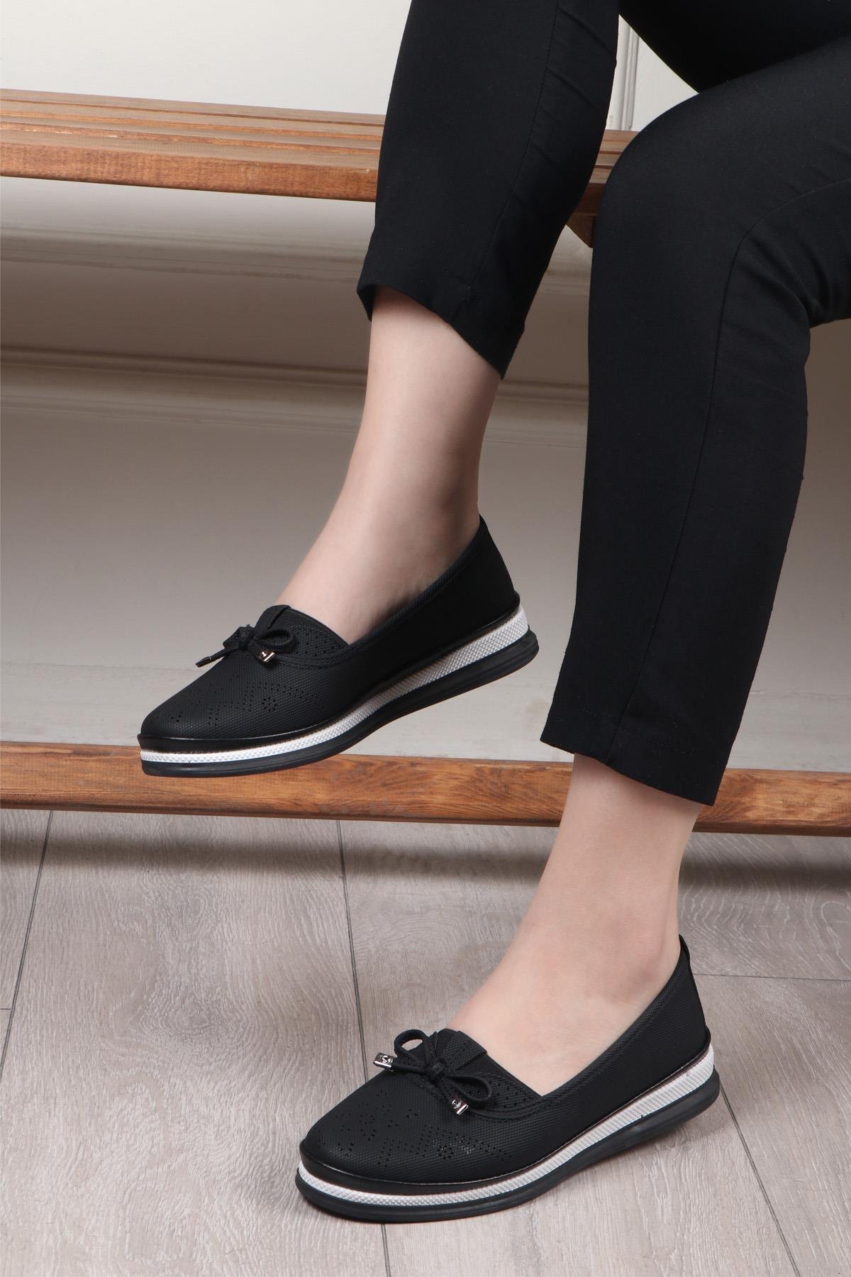 Wanetti 24-413 Termo Atom Kadın Ayakkabı Siyah Kot