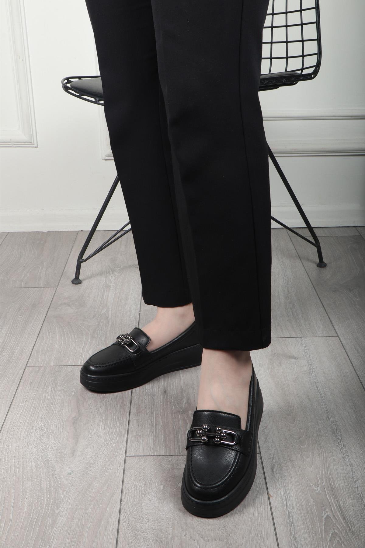 Wanetti 24-602 Yüksek Poli Kadın Ayakkabı Siyah