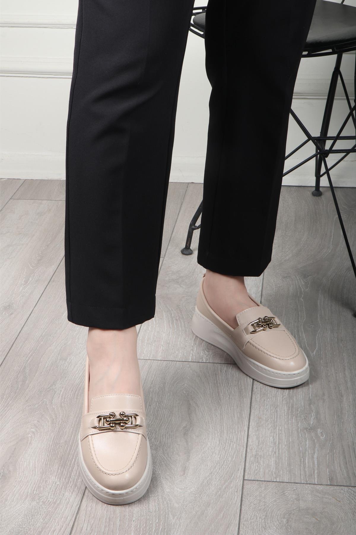 Wanetti 24-602 Yüksek Poli Kadın Ayakkabı Krem