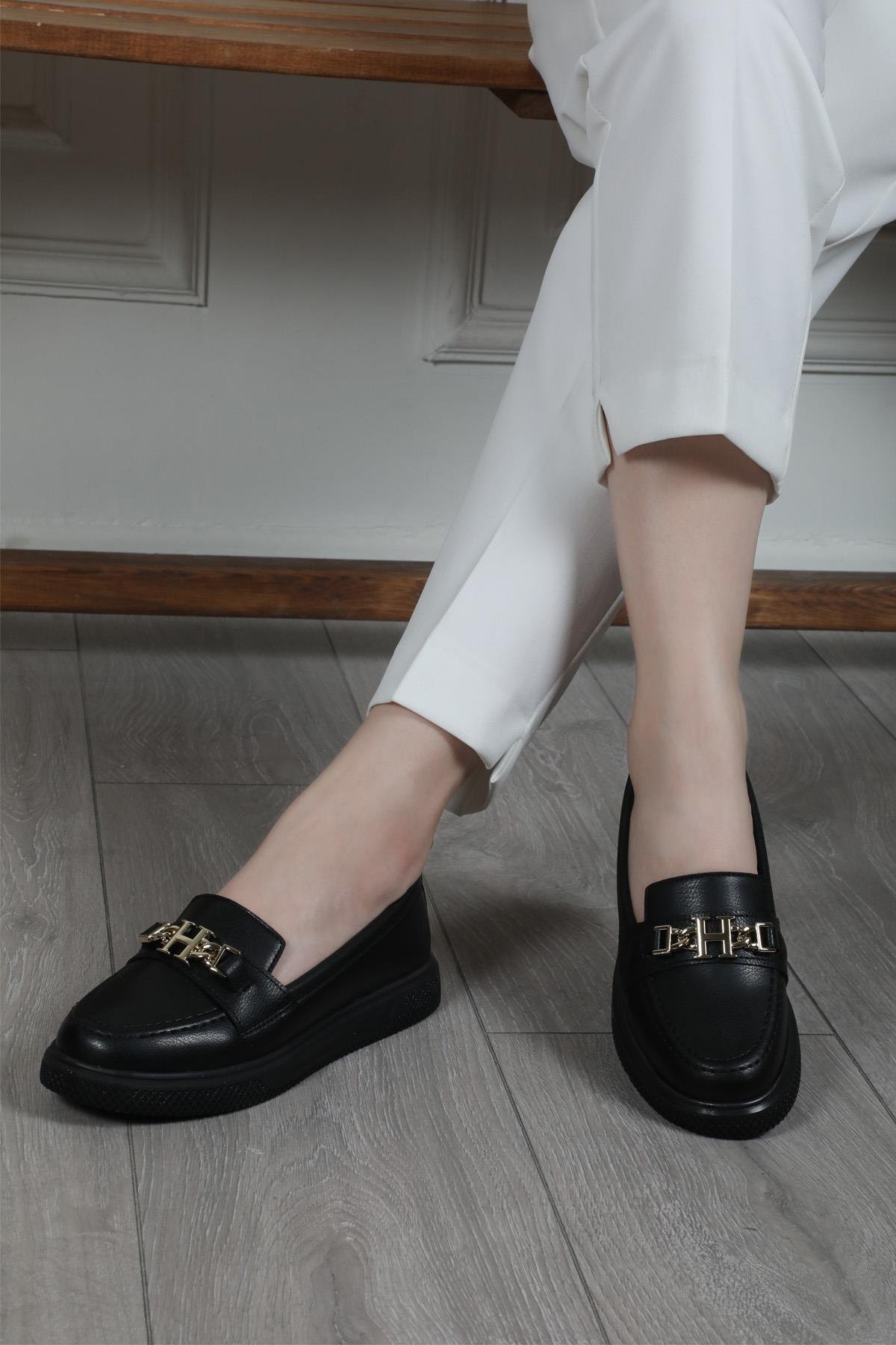 Wanetti 24-703 Poli Kadın Ayakkabı Siyah