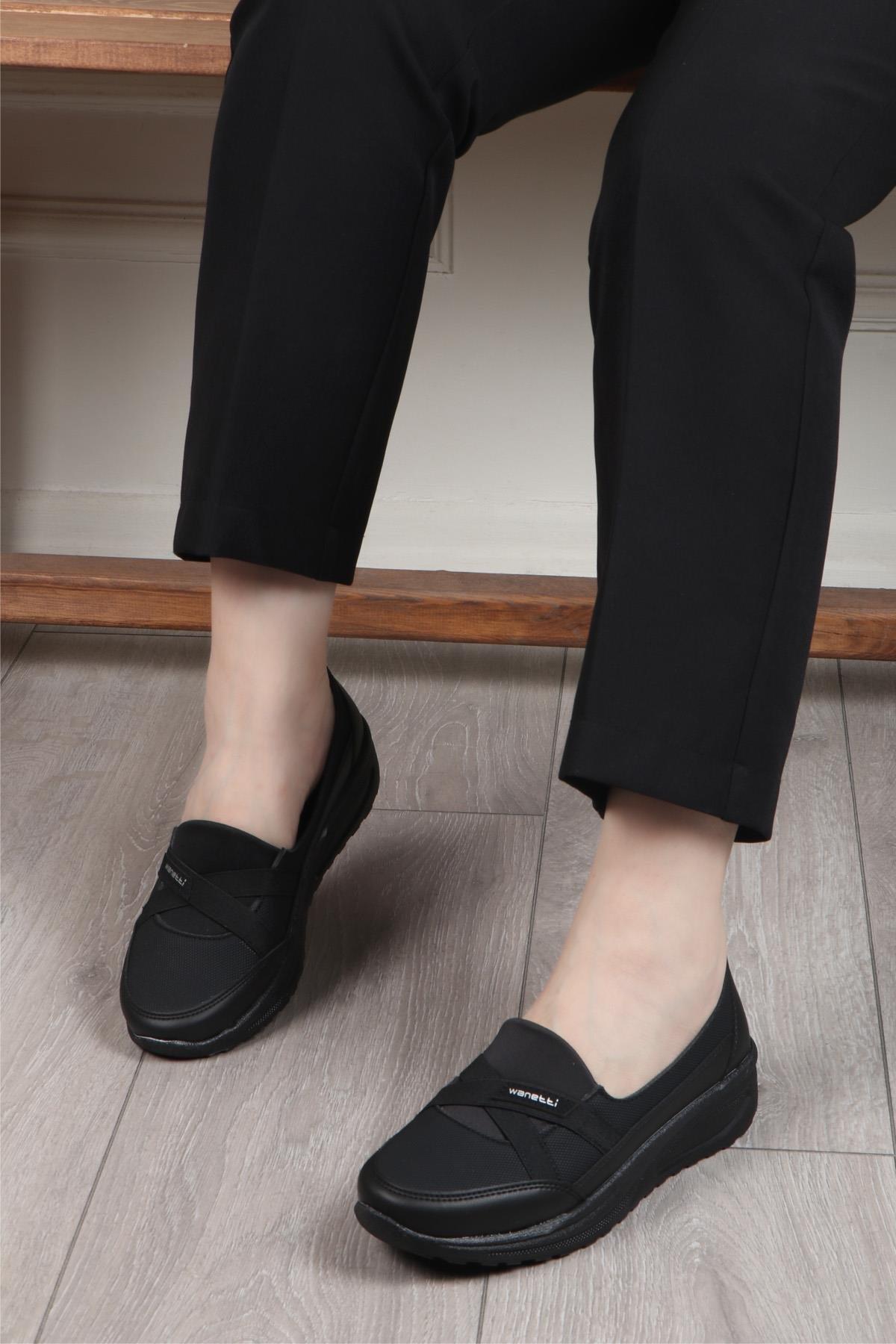Wanetti 25-312 Comfort Kadın Ayakkabı Siyah Zımbalı