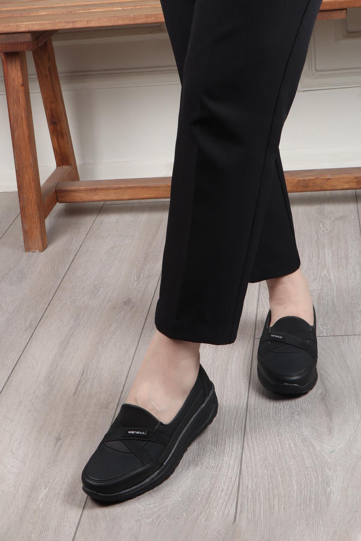 Wanetti 25-312 Comfort Kadın Ayakkabı Siyah Zımbalı