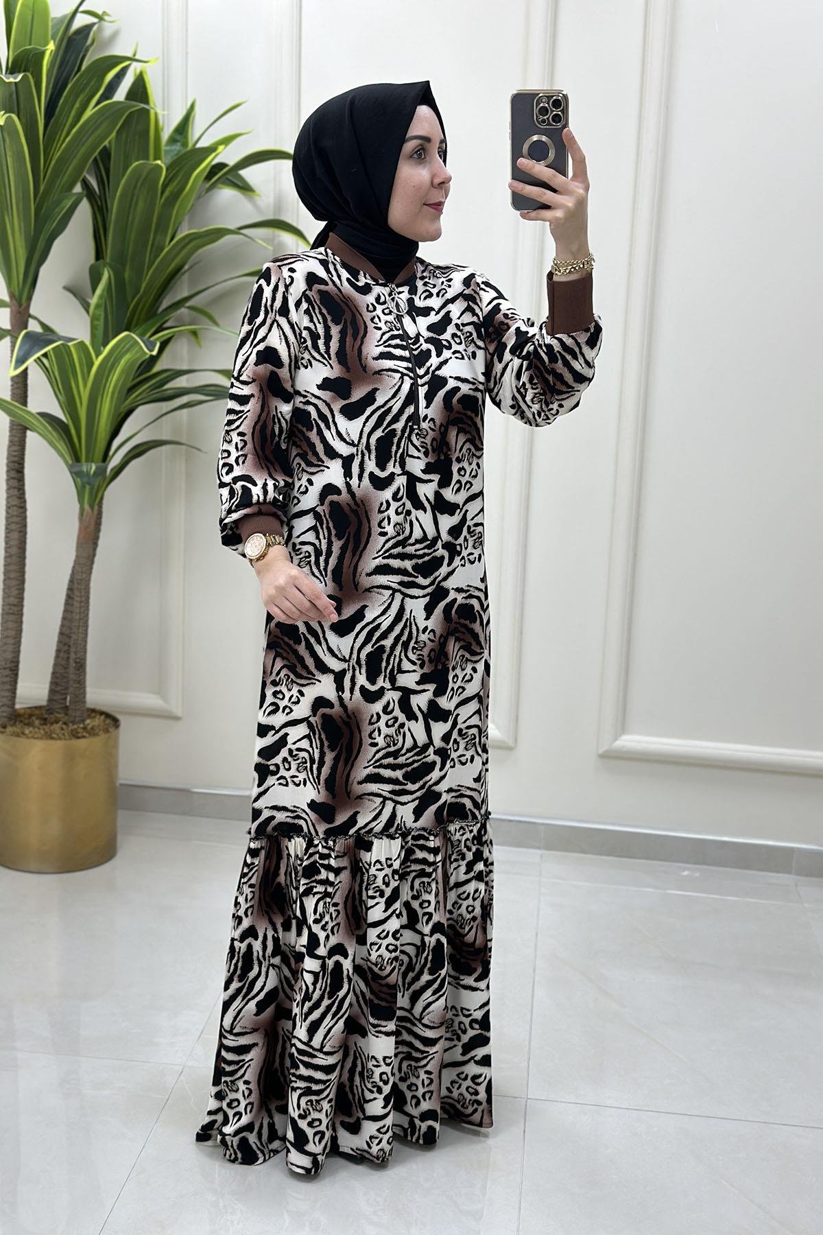 ElbiseKendinden Desenli Önü Yarım Fermuarlı Ribanalı Kadın Elbise Kahverengi AKAY 106