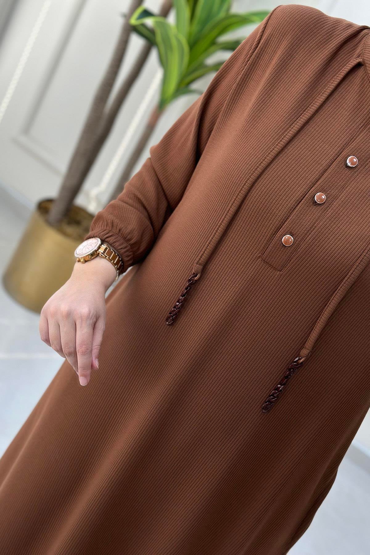 ElbiseÖnü Yarım Düğme İp Detaylı Cepli Fitilli Kadın Örme Elbise Taba KADO 9473
