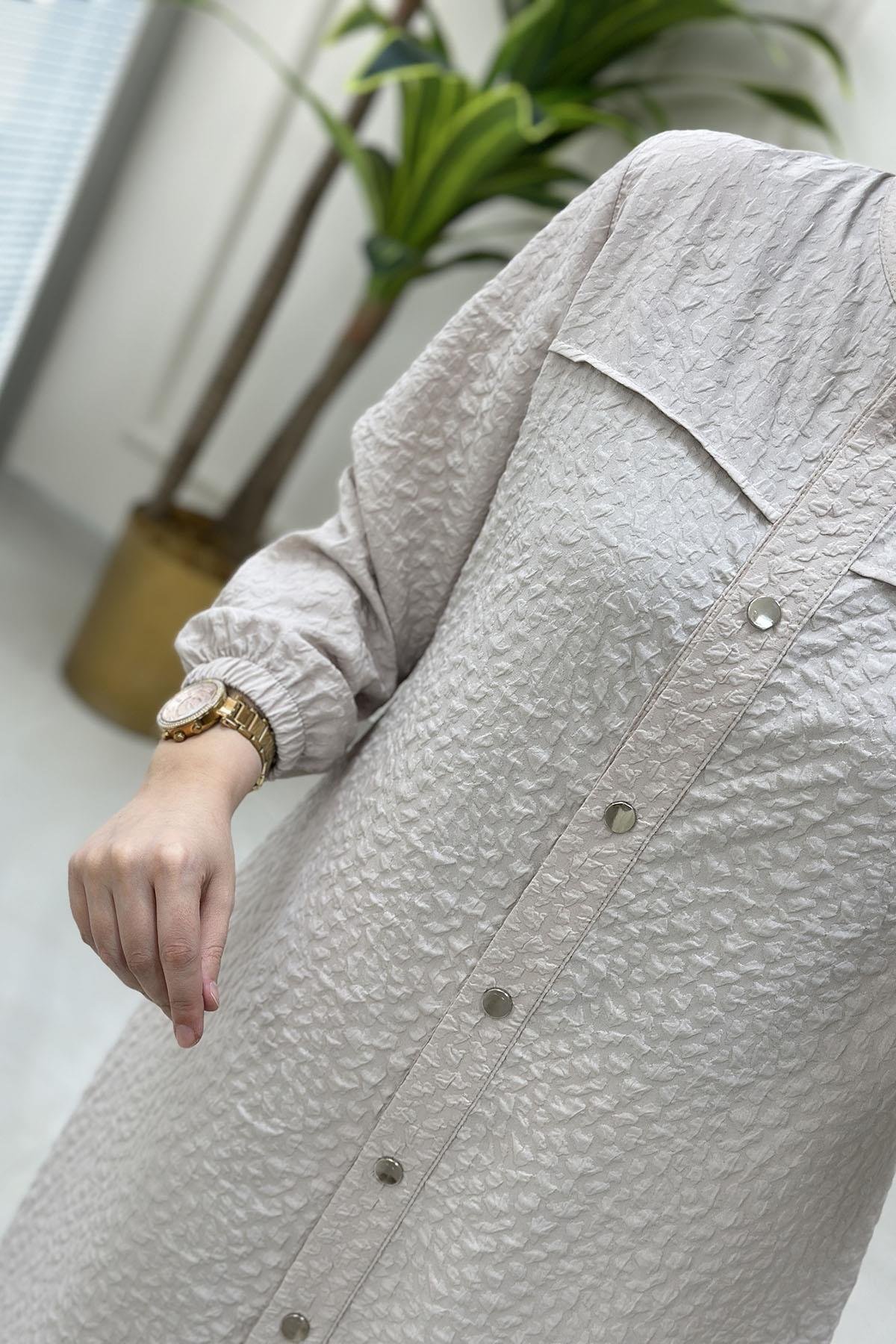 Giy ÇıkÖnü Çıtçıtlı Kolu Büzgülü Uzun Kadın Giyçık Tunik Taş QTN 4900