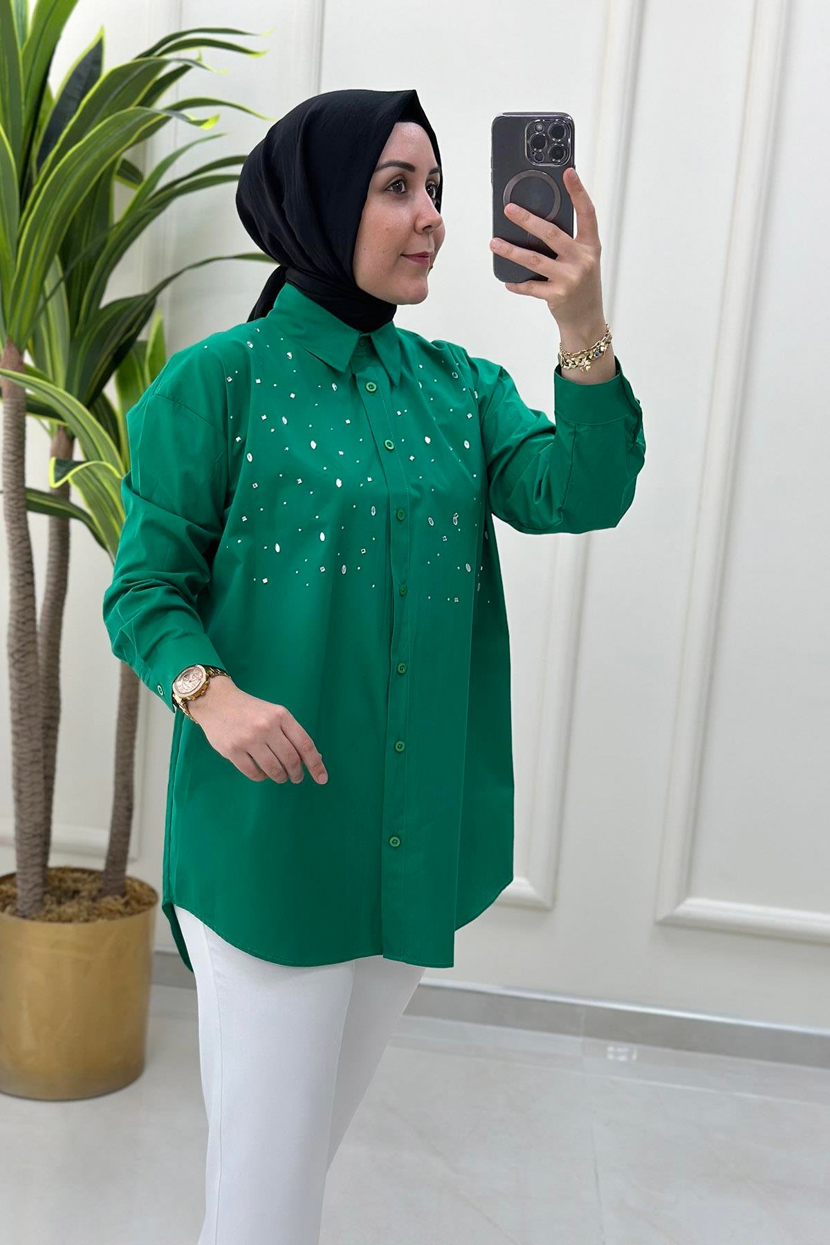 GömlekÖnü Düğmeli Baskı Taş Detaylı Kadın Gömlek Benetton Yeşili MSE 3008