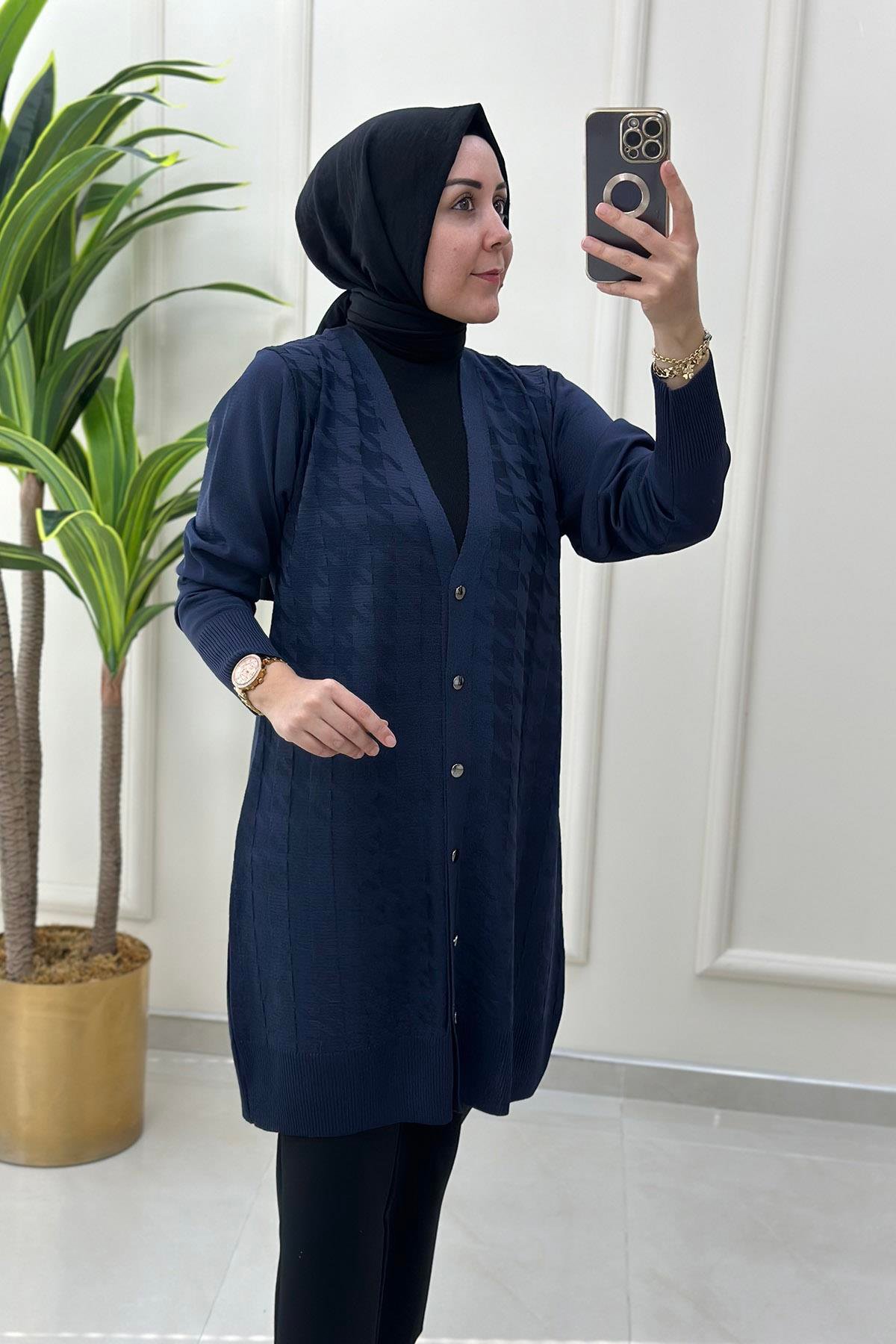 HırkaÖnü Düğmeli Kazayağı Desen Kadın Merserize Hırka Lacivert KADO 08