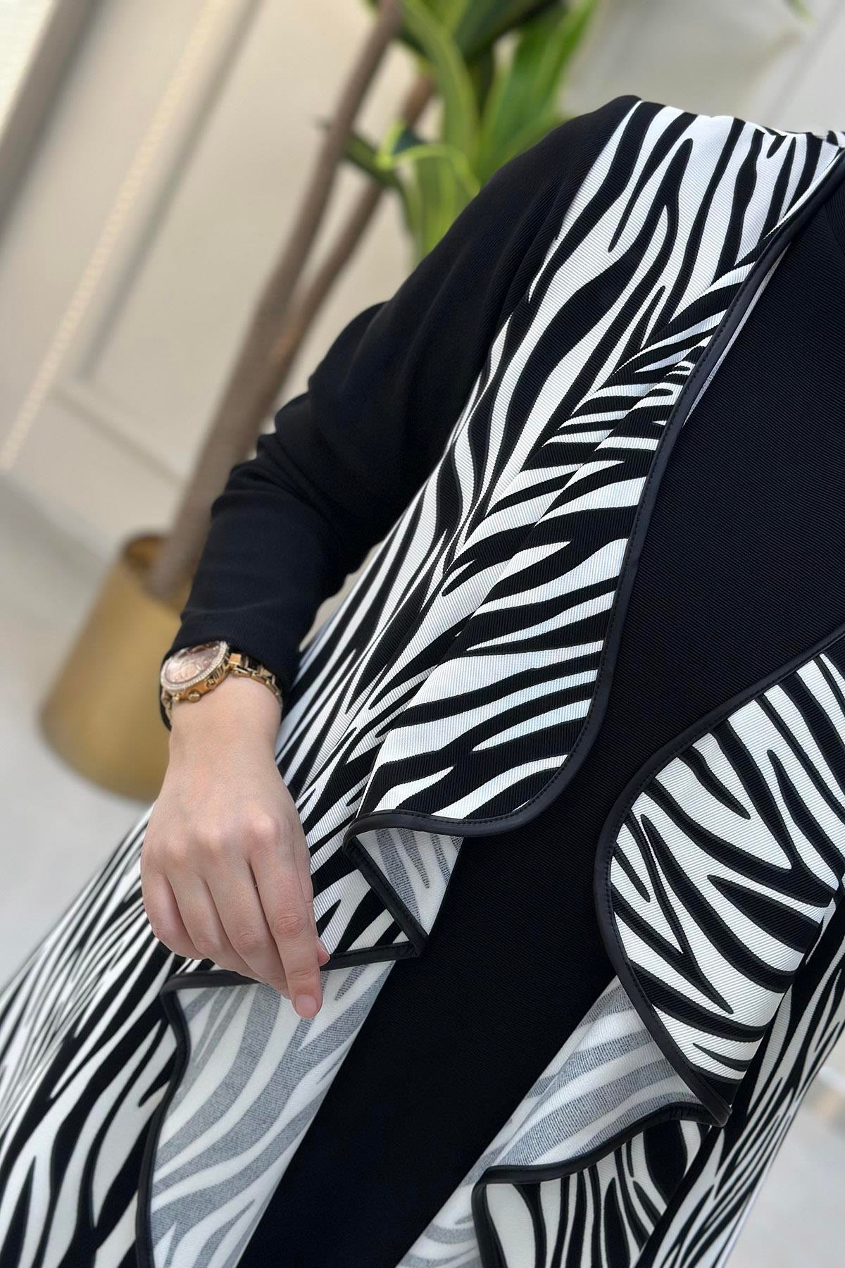 İkili TakımZebra Desen Volanlı Hırka ve Tunik Kadın İkili Takım Siyah/Beyaz LOOK 7060