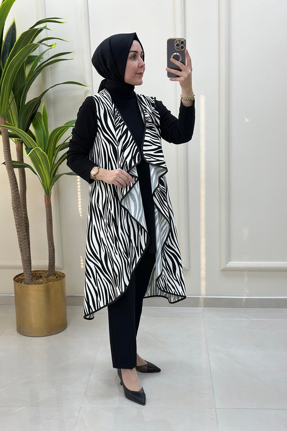 İkili TakımZebra Desen Volanlı Hırka ve Tunik Kadın İkili Takım Siyah/Beyaz LOOK 7060