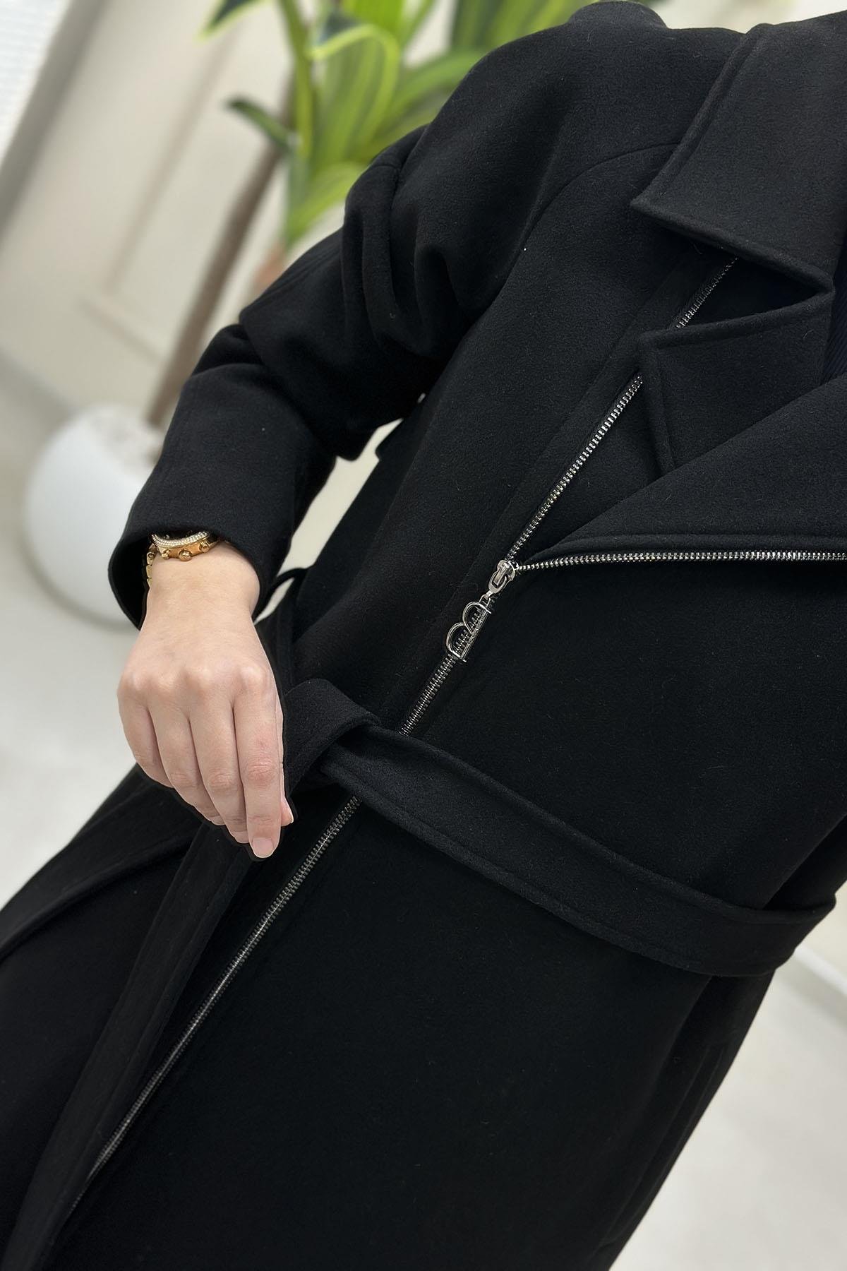 KabanBelli Önü Fermuarlı Kruvaze Yaka Kadın Kaşe Kaban Siyah BELLİ 7003