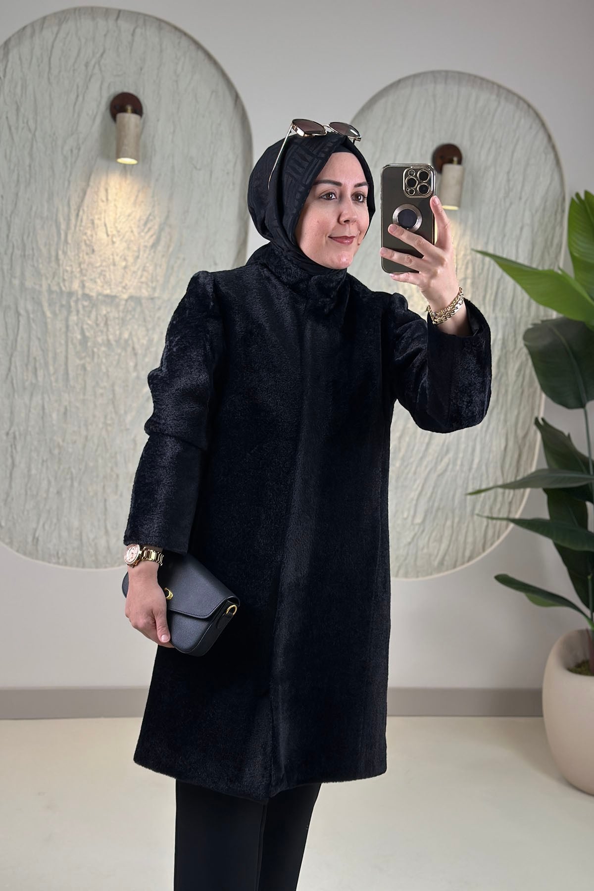KabanÖnü Çıtçıtlı Cepli Kadın Angora Kaban Siyah SFF 5125